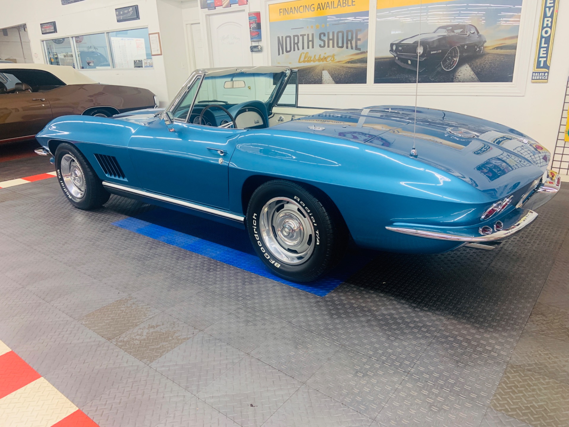 Used 1967 Chevrolet Corvette - CONVERTIBLE - TWO TOPS - 327 V8 - | Mundelein, IL