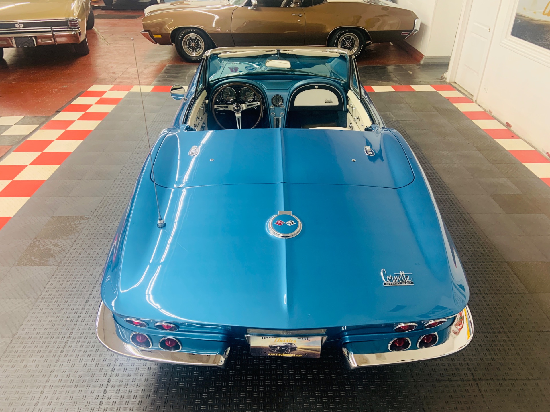 Used 1967 Chevrolet Corvette - CONVERTIBLE - TWO TOPS - 327 V8 - | Mundelein, IL
