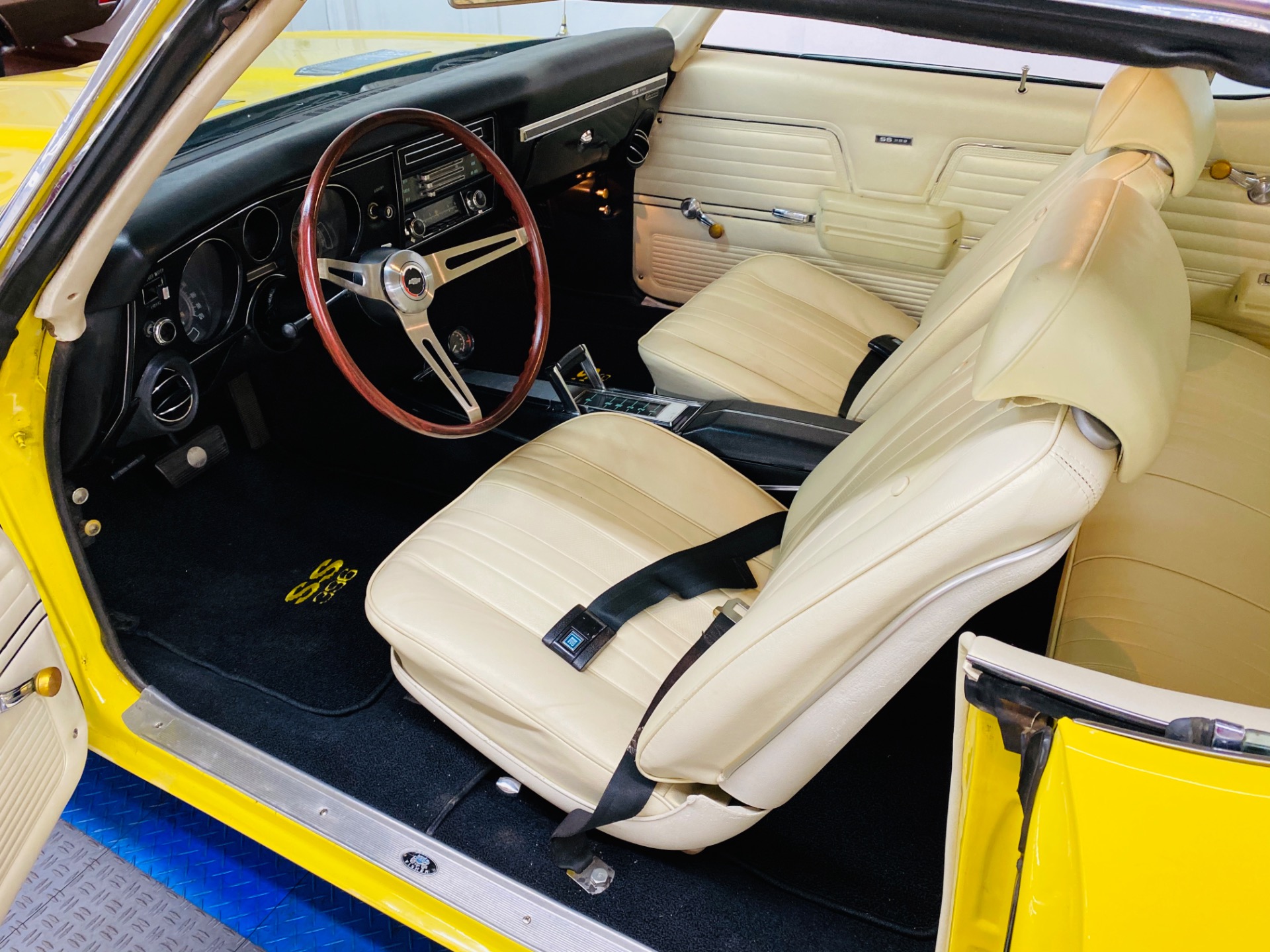 Used 1969 Chevrolet Chevelle -SUPER SPORT - DAYTONA YELLOW -  SEE VIDEO | Mundelein, IL
