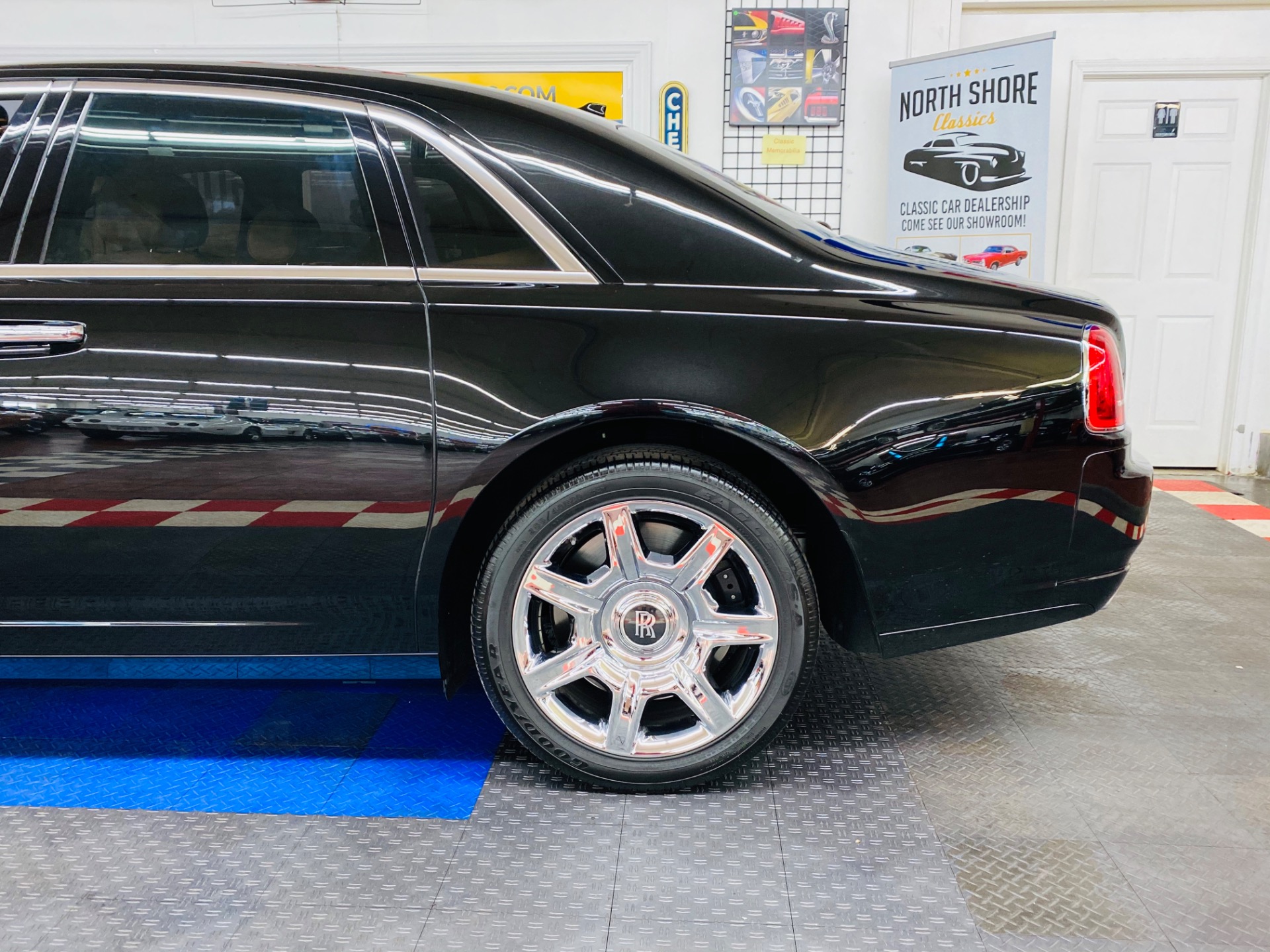 Used 2011 Rolls-Royce Ghost - LUXURY AT ITS FINEST - VERY CLEAN WITH LOW MILES - SEE VIDEO | St. Petersburg, FL