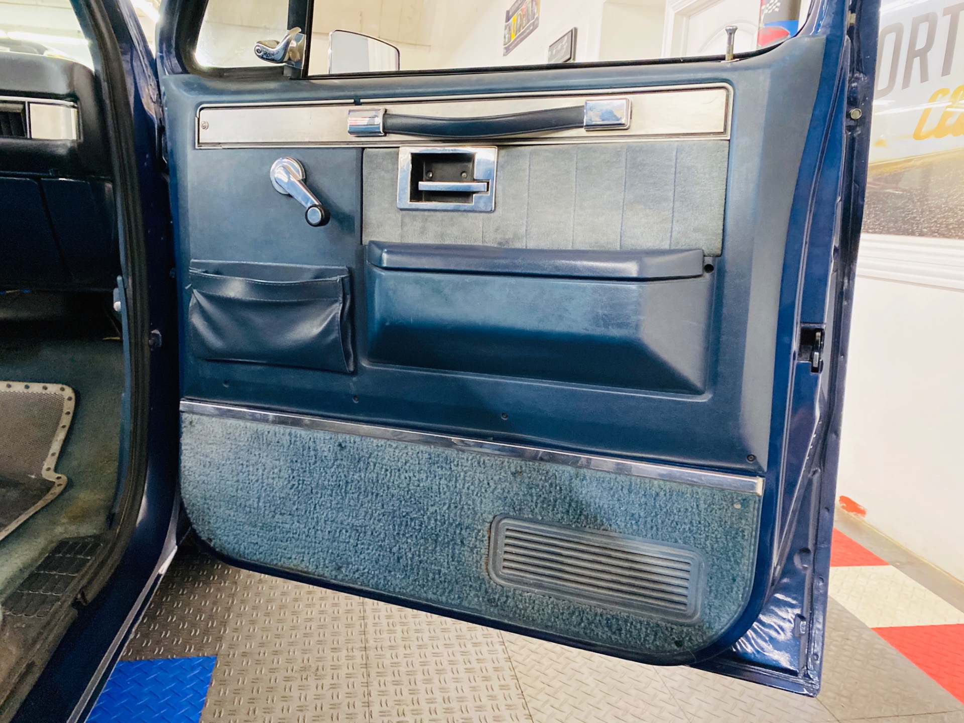 Used 1984 Chevrolet Pickup - C10 SILVERADO - VERY CLEAN SOUTHERN TRUCK - SEE VIDEO | St. Petersburg, FL