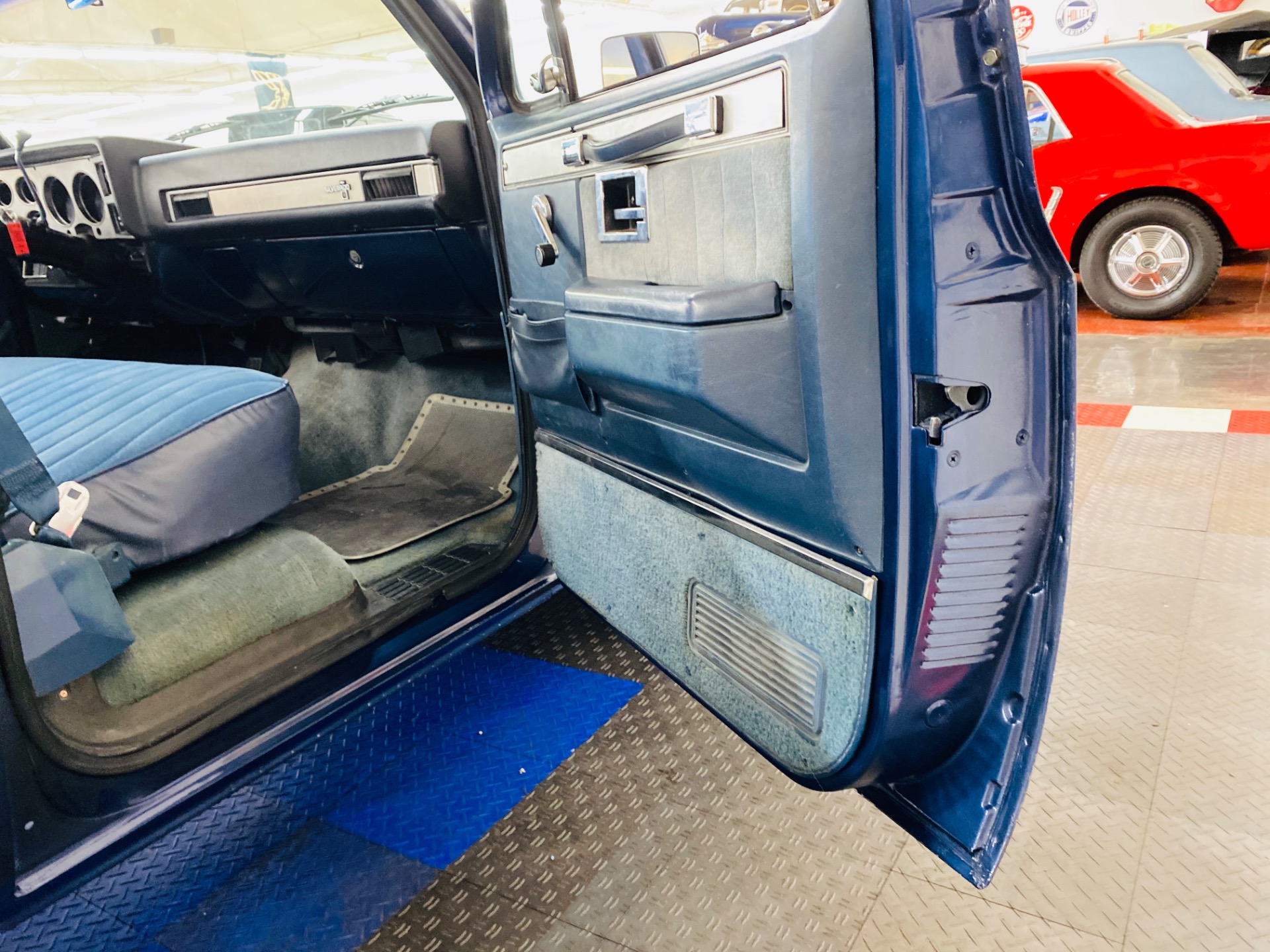 Used 1984 Chevrolet Pickup - C10 SILVERADO - VERY CLEAN SOUTHERN TRUCK - SEE VIDEO | St. Petersburg, FL