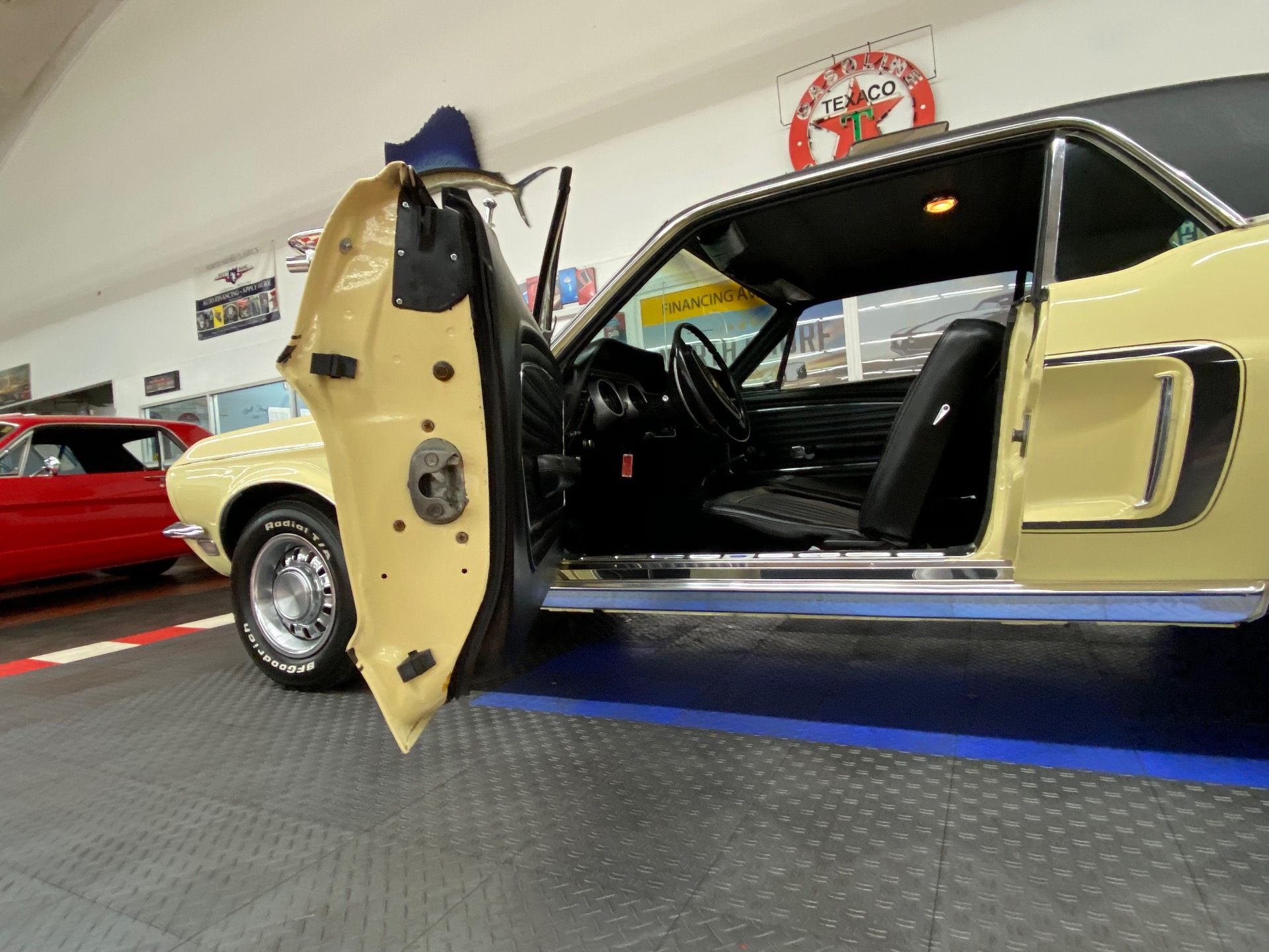 Used 1968 Ford Mustang -COUPE - MANUAL TRANS - CLEAN BODY - SEE VIDEO - | Mundelein, IL