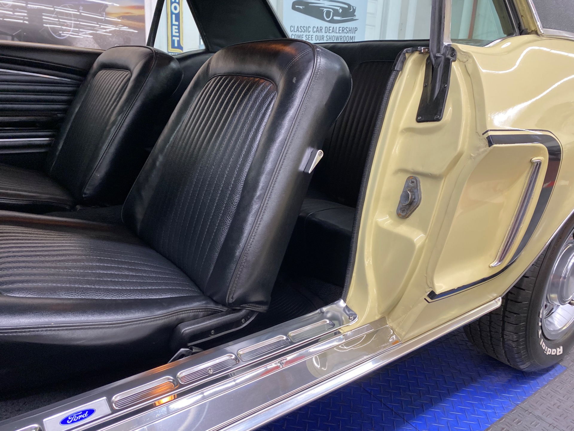 Used 1968 Ford Mustang -COUPE - MANUAL TRANS - CLEAN BODY - SEE VIDEO - | Mundelein, IL