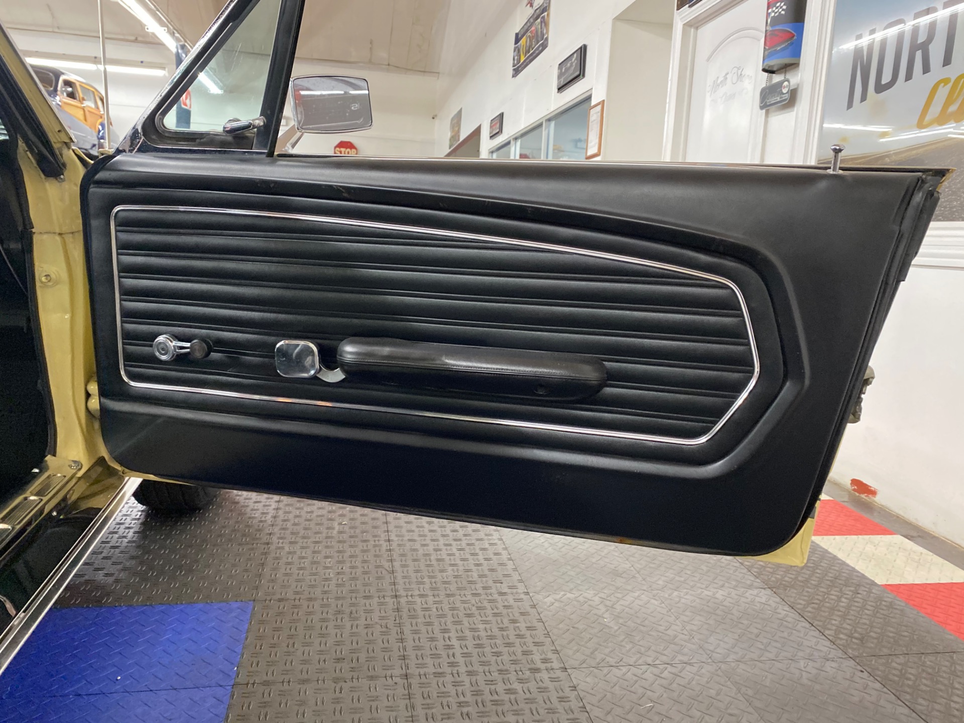 Used 1968 Ford Mustang -COUPE - MANUAL TRANS - CLEAN BODY - SEE VIDEO - | Mundelein, IL