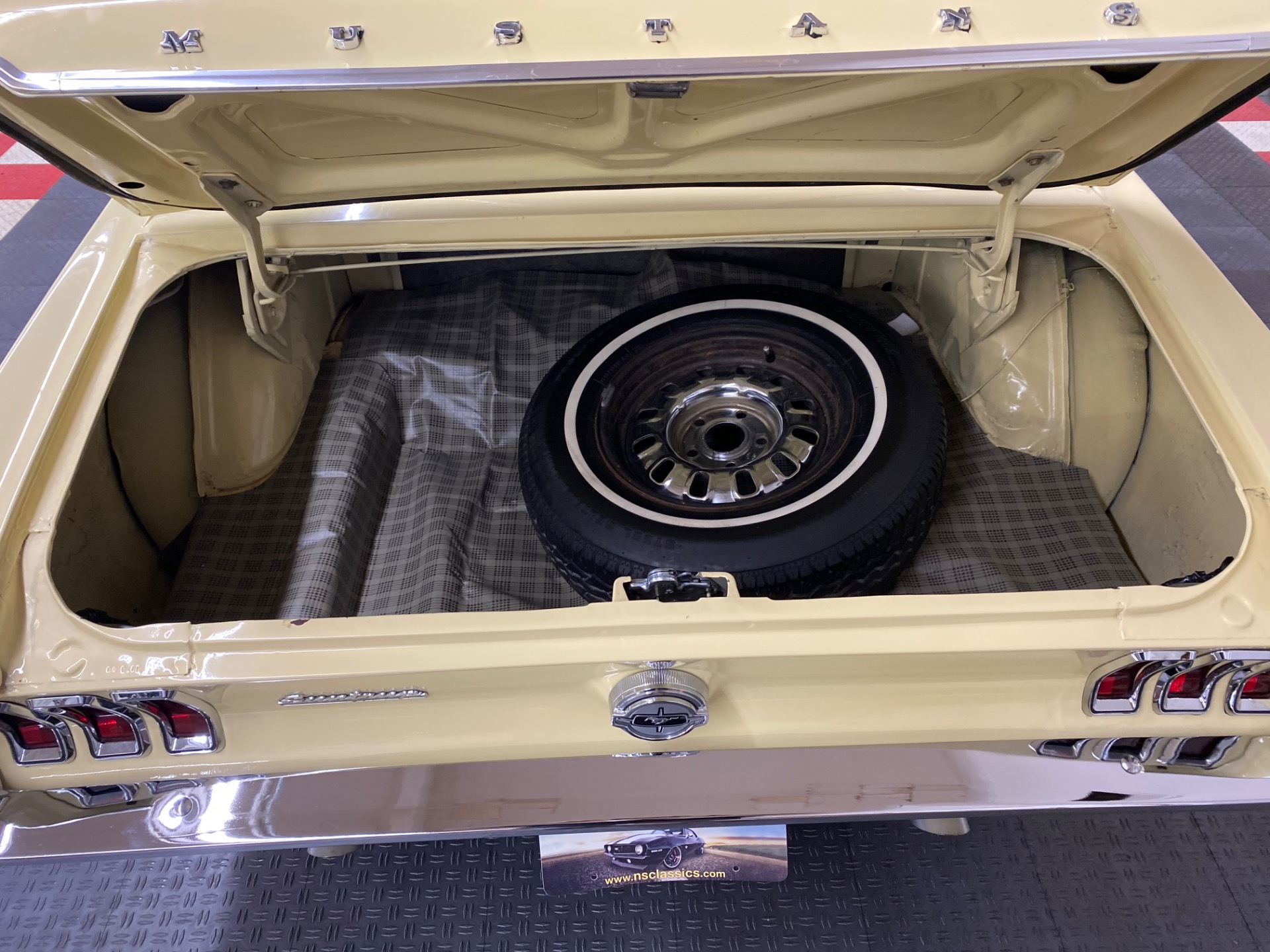 Used 1968 Ford Mustang -COUPE - MANUAL TRANS - CLEAN BODY - SEE VIDEO - | Mundelein, IL
