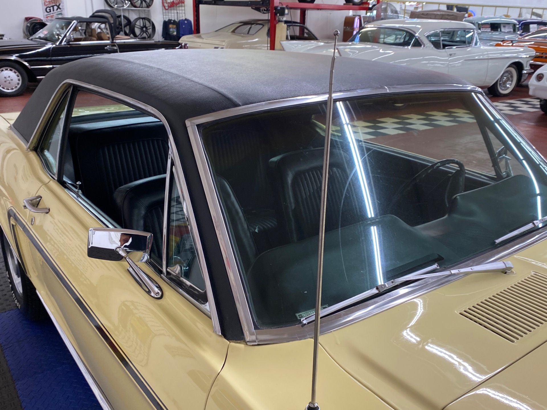 Used 1968 Ford Mustang -COUPE - MANUAL TRANS - CLEAN BODY - SEE VIDEO - | Mundelein, IL