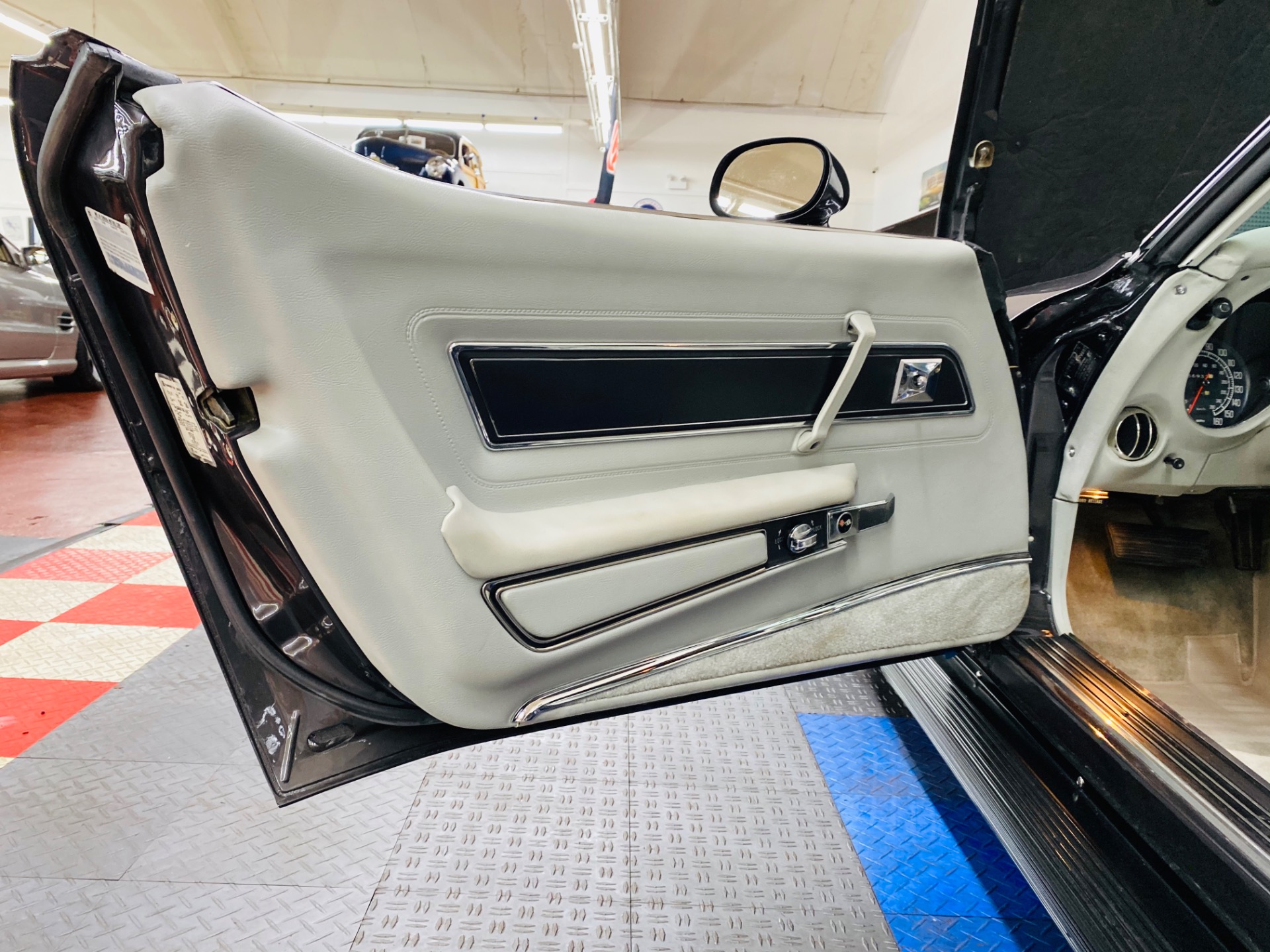 Used 1977 Chevrolet Corvette - RESTO MOD - T TOPS - DRIVES EXCELLENT - SEE VIDEO | St. Petersburg, FL