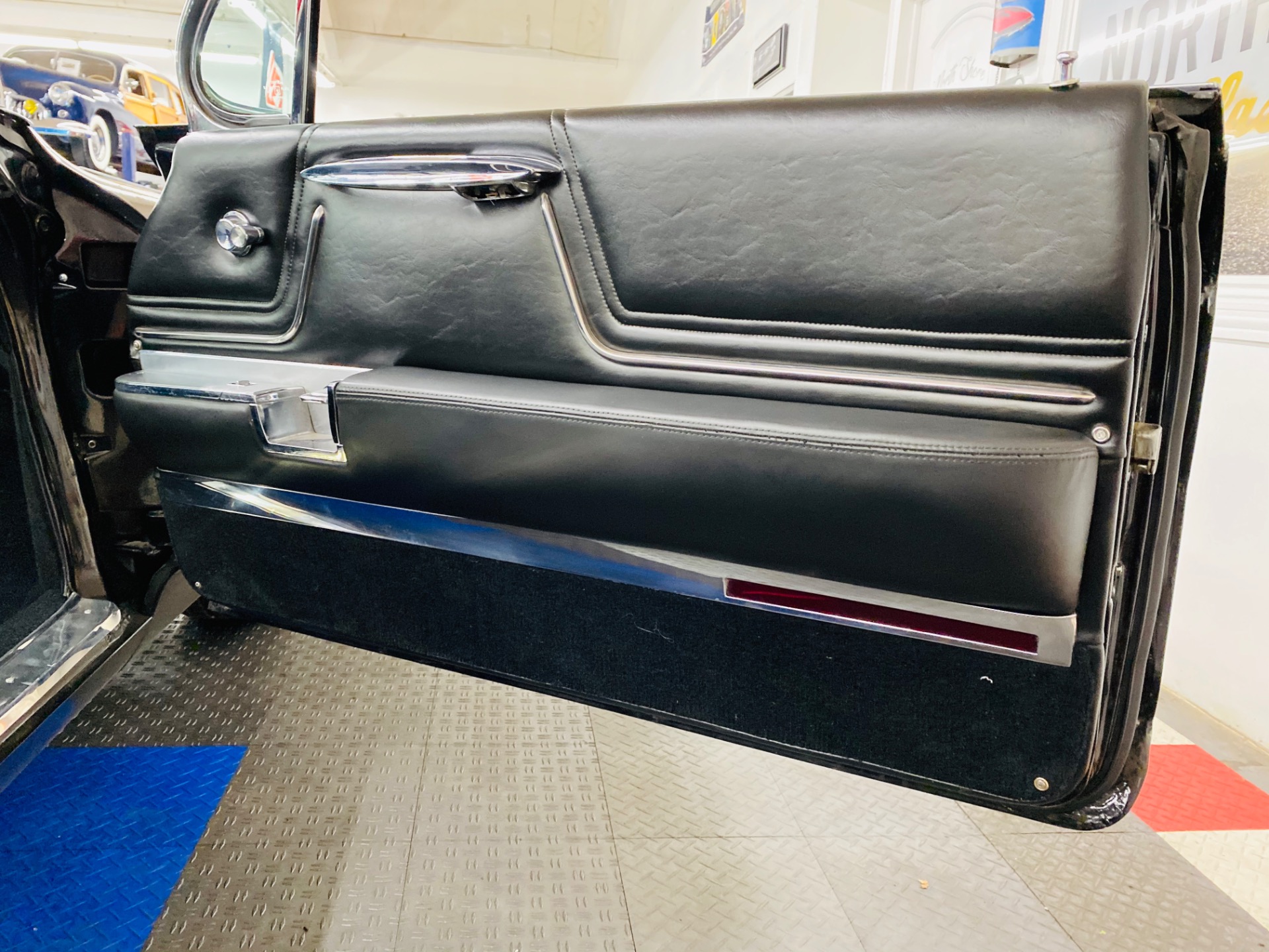 Used 1962 Cadillac Series 62 - CONVERTIBLE - BEAUTIFUL BLACK/WHITE COMBO - RUNS AND DRIVES EXCELLENT - | St. Petersburg, FL