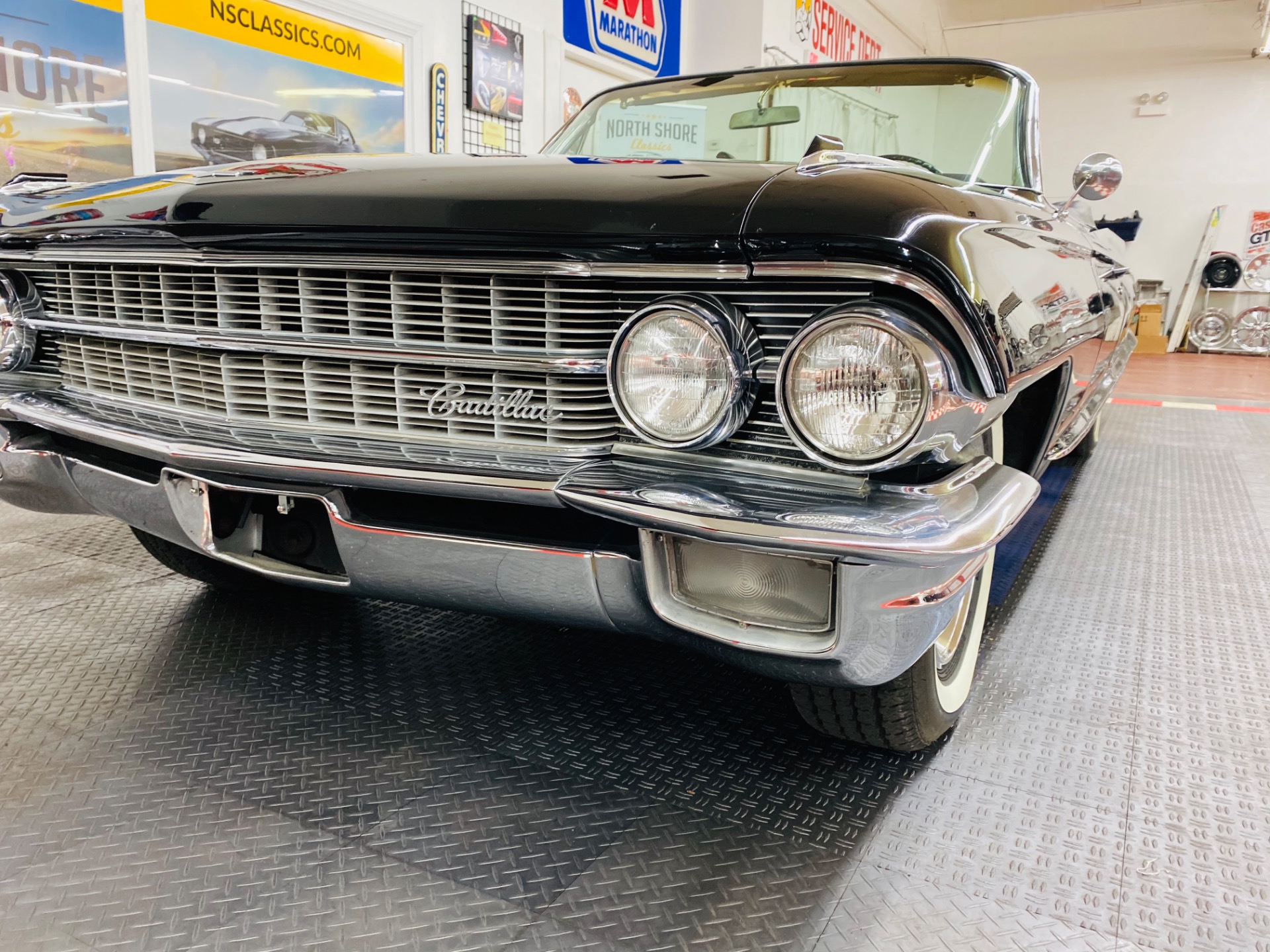Used 1962 Cadillac Series 62 - CONVERTIBLE - BEAUTIFUL BLACK/WHITE COMBO - RUNS AND DRIVES EXCELLENT - | St. Petersburg, FL
