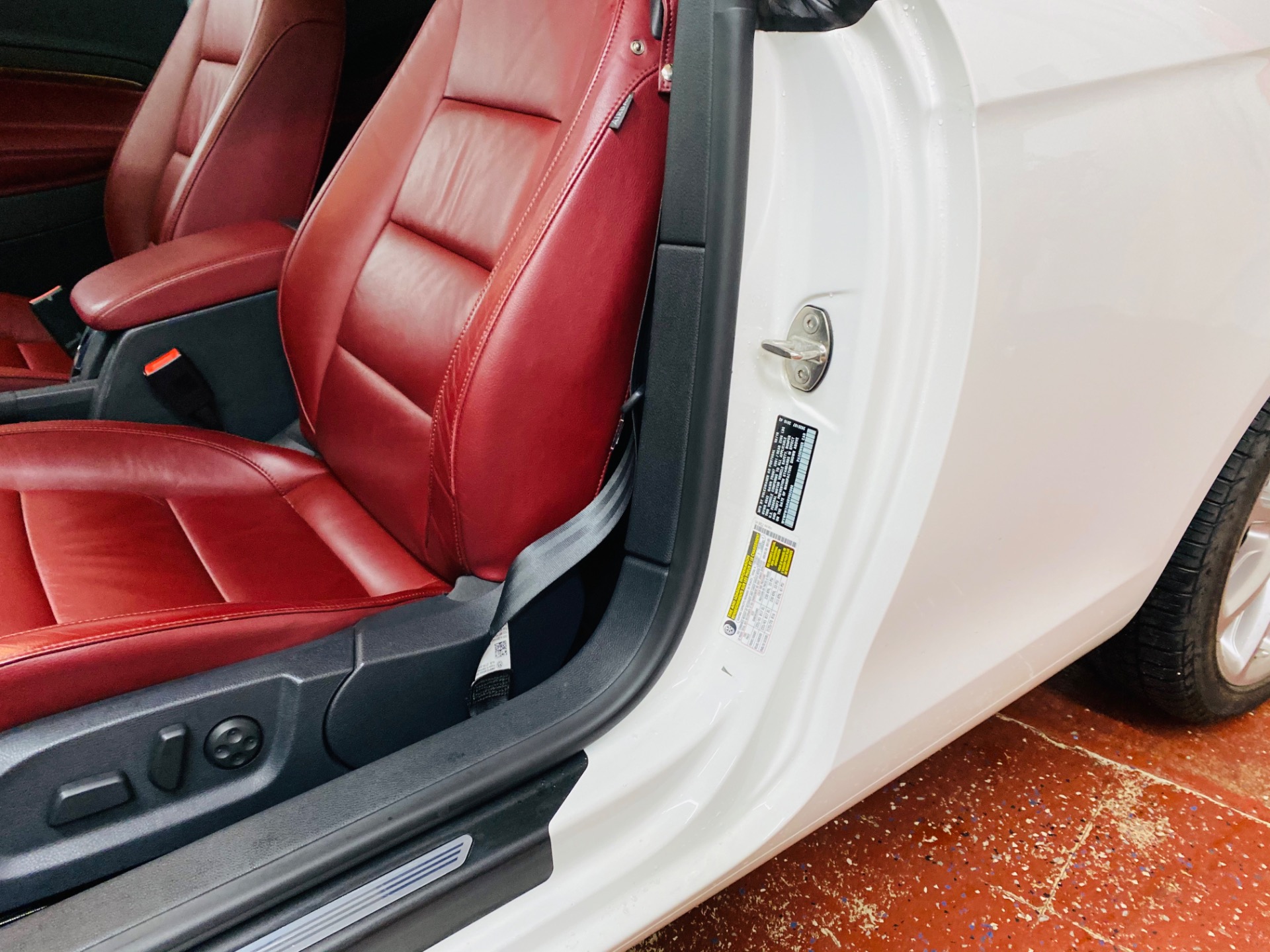 Used 2011 Volkswagen Eos Lux SULEV | Mundelein, IL