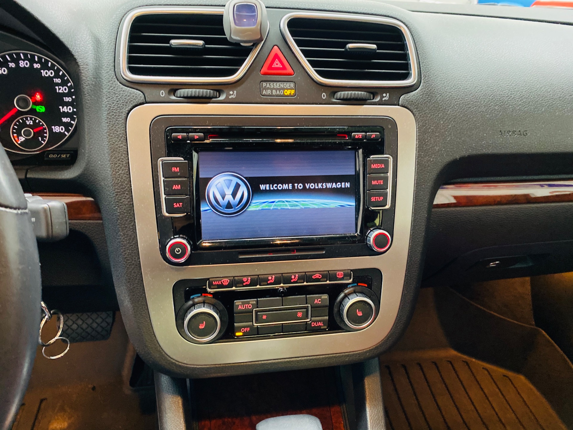 Used 2011 Volkswagen Eos Lux SULEV | Mundelein, IL