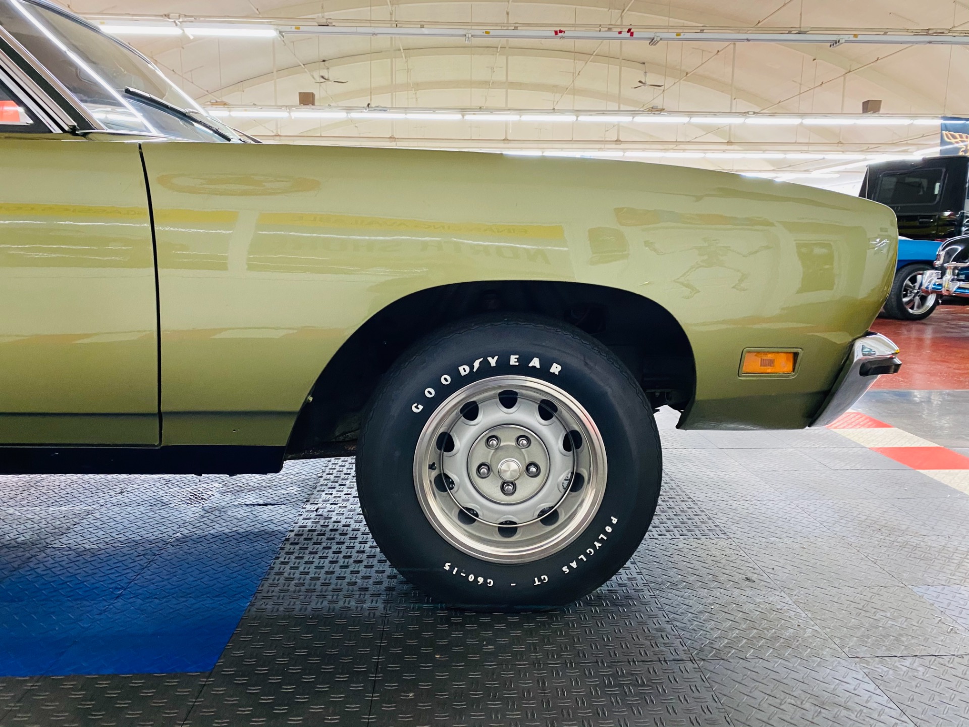 Used 1970 Plymouth Roadrunner - FACTORY V CODE 440 6 PACK -AIR GRABBER- CLEAN ORIGINAL FLOORS- SEE VIDEO | St. Petersburg, FL