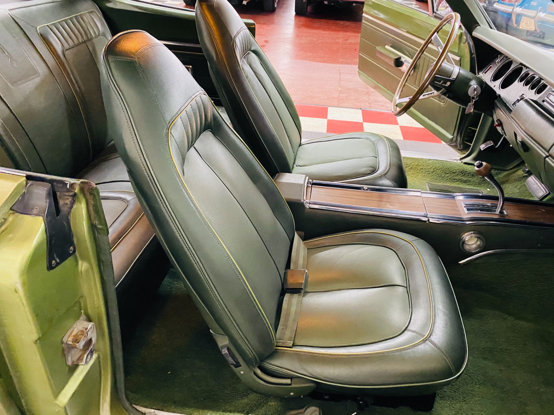 Used 1970 Plymouth Roadrunner - FACTORY V CODE 440 6 PACK -AIR GRABBER- CLEAN ORIGINAL FLOORS- SEE VIDEO | St. Petersburg, FL