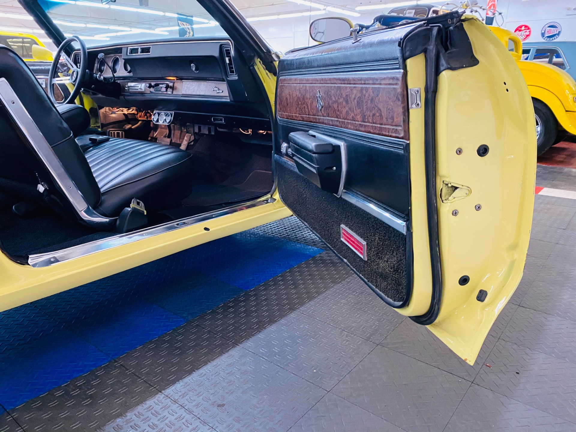 Used 1970 Oldsmobile Cutlass - CONVERTIBLE - GREAT CRUISER - SEE VIDEO - | St. Petersburg, FL