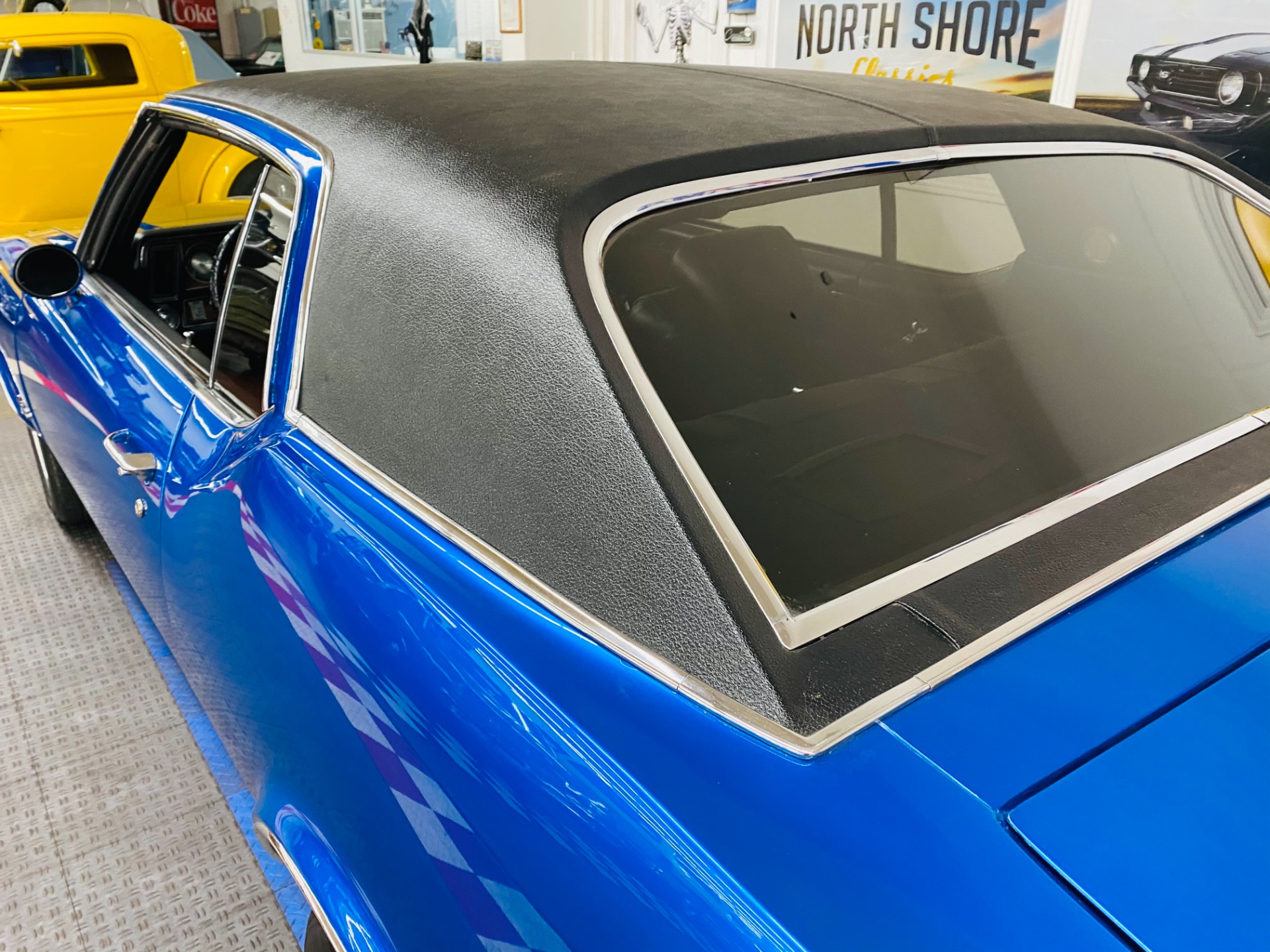 Used 1970 Oldsmobile Cutlass - HIGH QUALITY PAINT - VERY CLEAN BODY - SEE VIDEO | Mundelein, IL