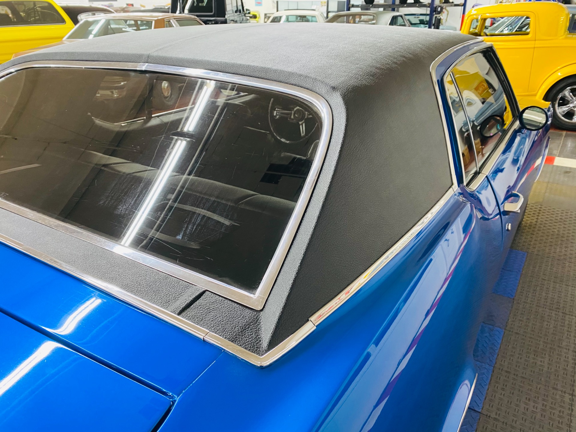 Used 1970 Oldsmobile Cutlass - HIGH QUALITY PAINT - VERY CLEAN BODY - SEE VIDEO | Mundelein, IL