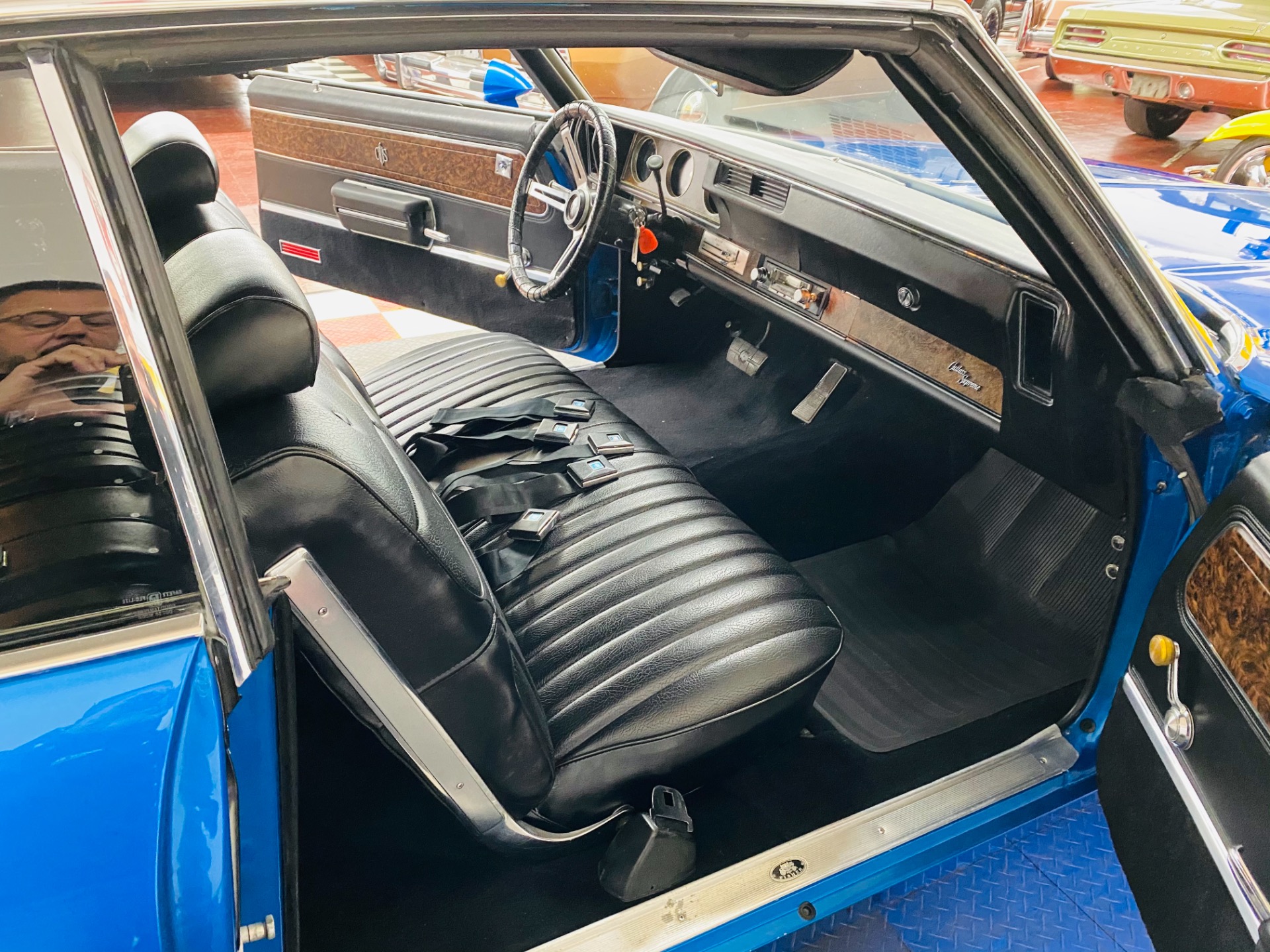 Used 1970 Oldsmobile Cutlass - HIGH QUALITY PAINT - VERY CLEAN BODY - SEE VIDEO | Mundelein, IL