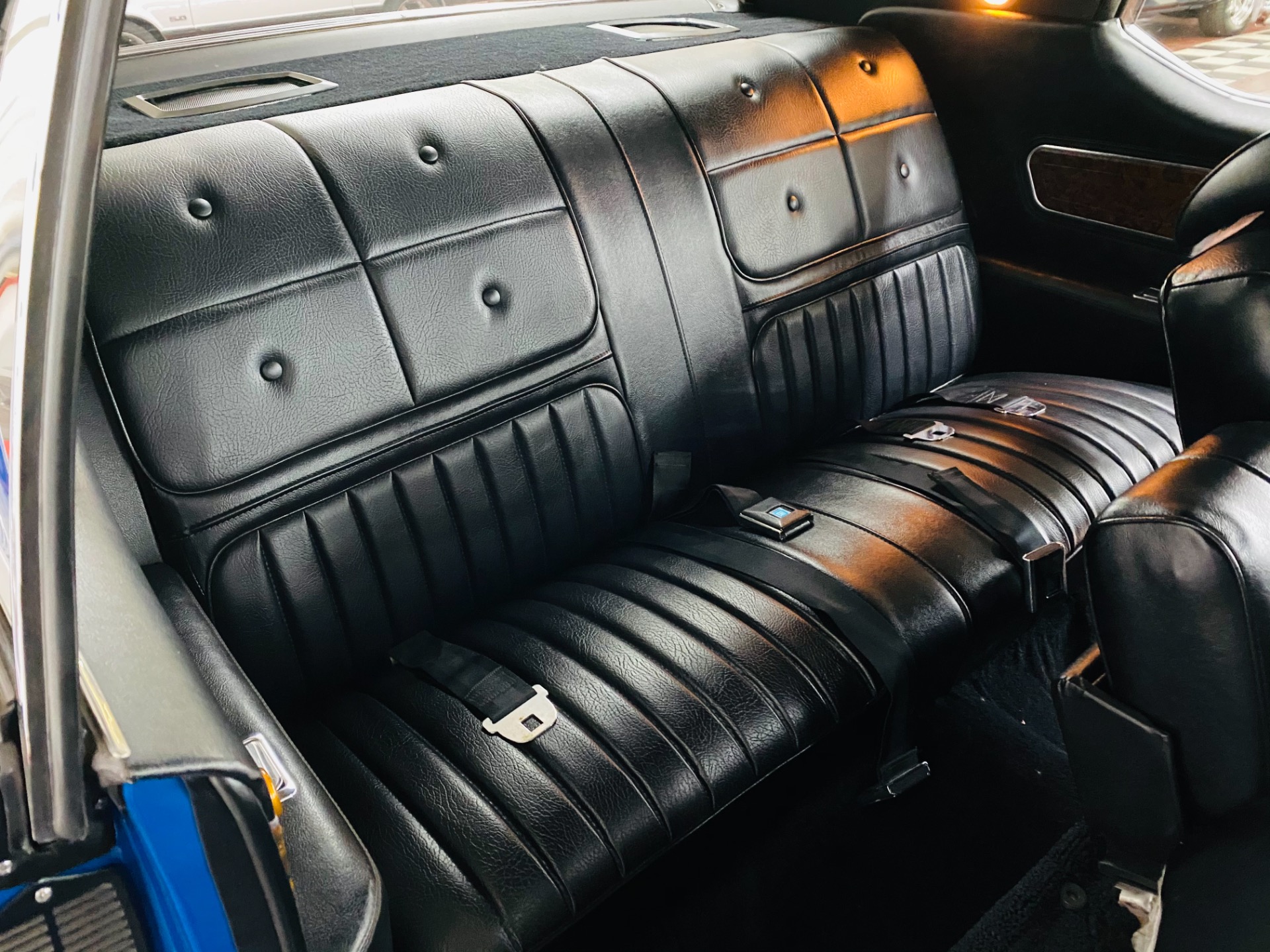 Used 1970 Oldsmobile Cutlass - HIGH QUALITY PAINT - VERY CLEAN BODY - SEE VIDEO | Mundelein, IL