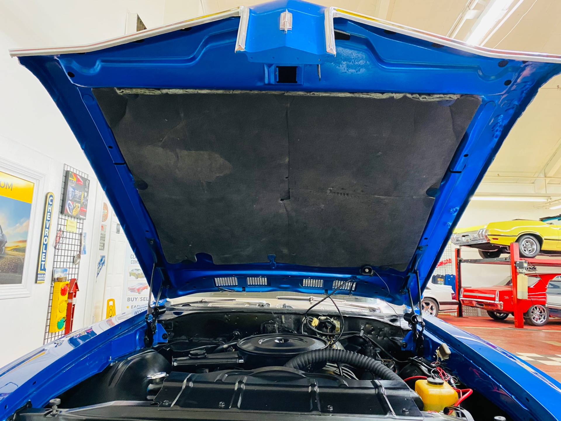 Used 1970 Oldsmobile Cutlass - HIGH QUALITY PAINT - VERY CLEAN BODY - SEE VIDEO | Mundelein, IL