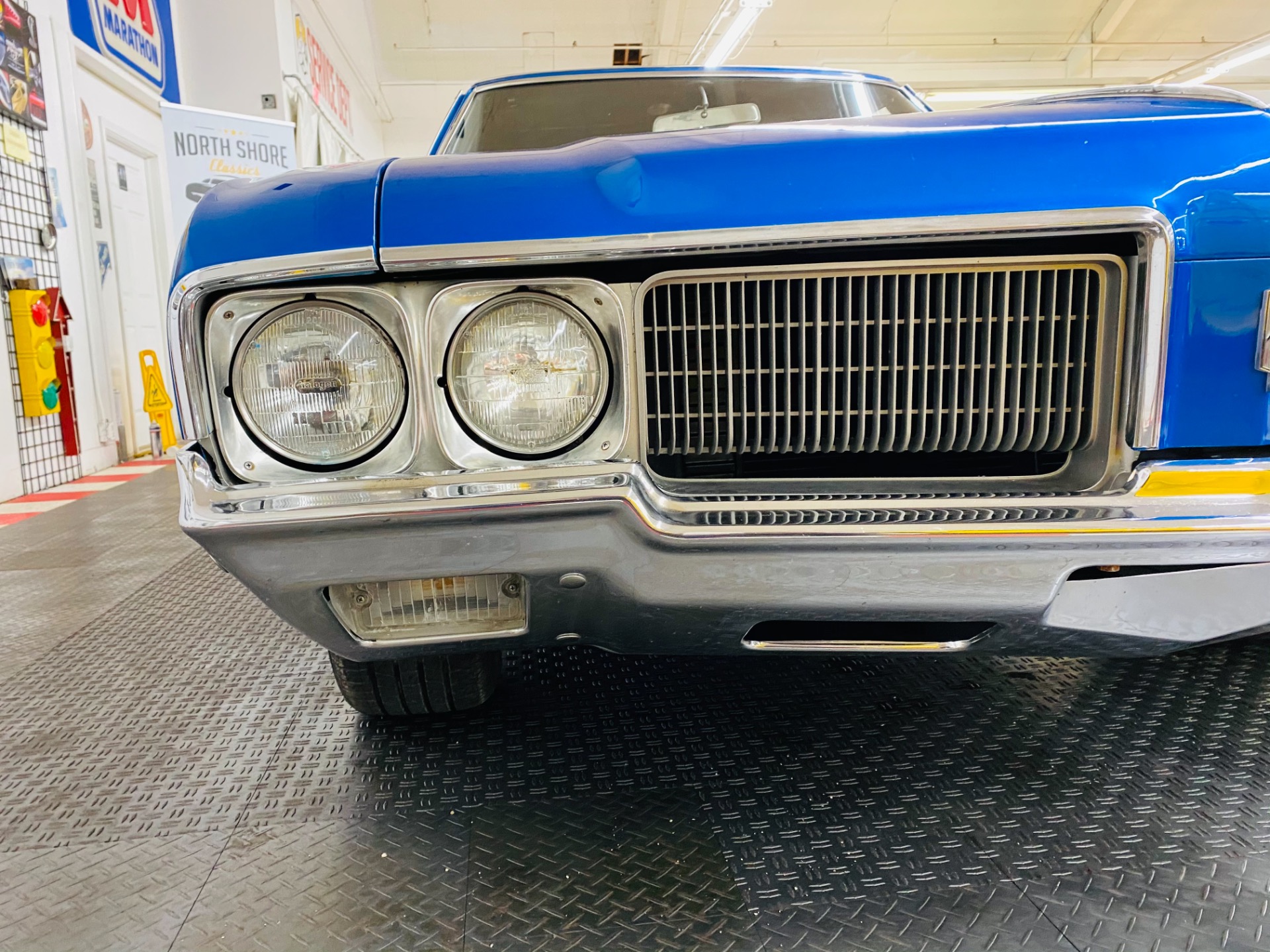 Used 1970 Oldsmobile Cutlass - HIGH QUALITY PAINT - VERY CLEAN BODY - SEE VIDEO | Mundelein, IL