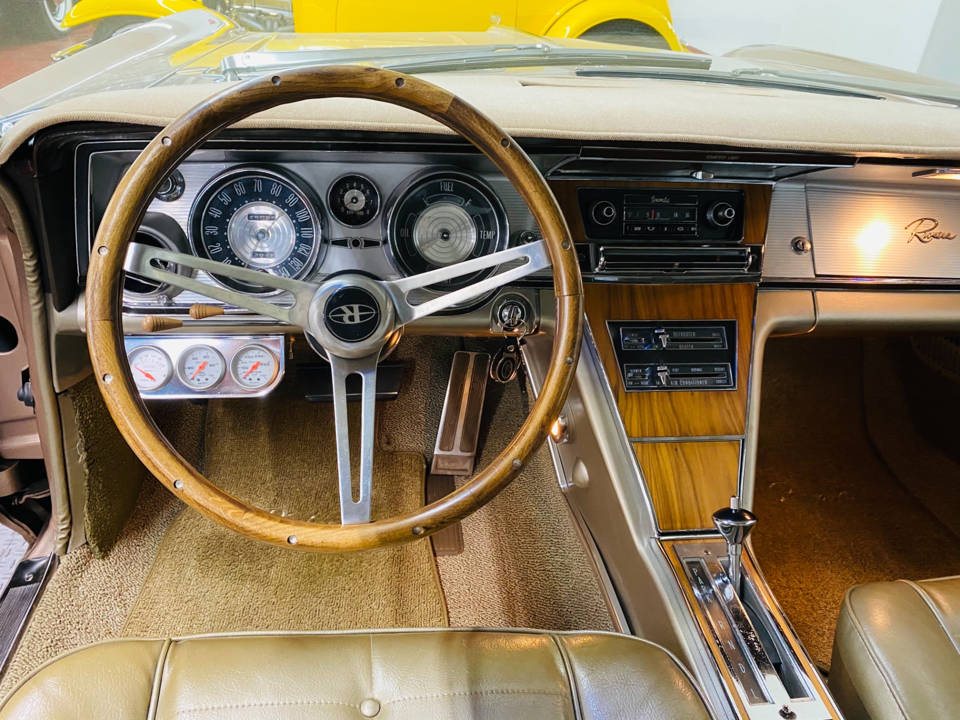 Used 1964 Buick Riviera - 425 WILDCAT ENGINE - HIGH QUALITY RESTORATION - SEE VIDEO | St. Petersburg, FL