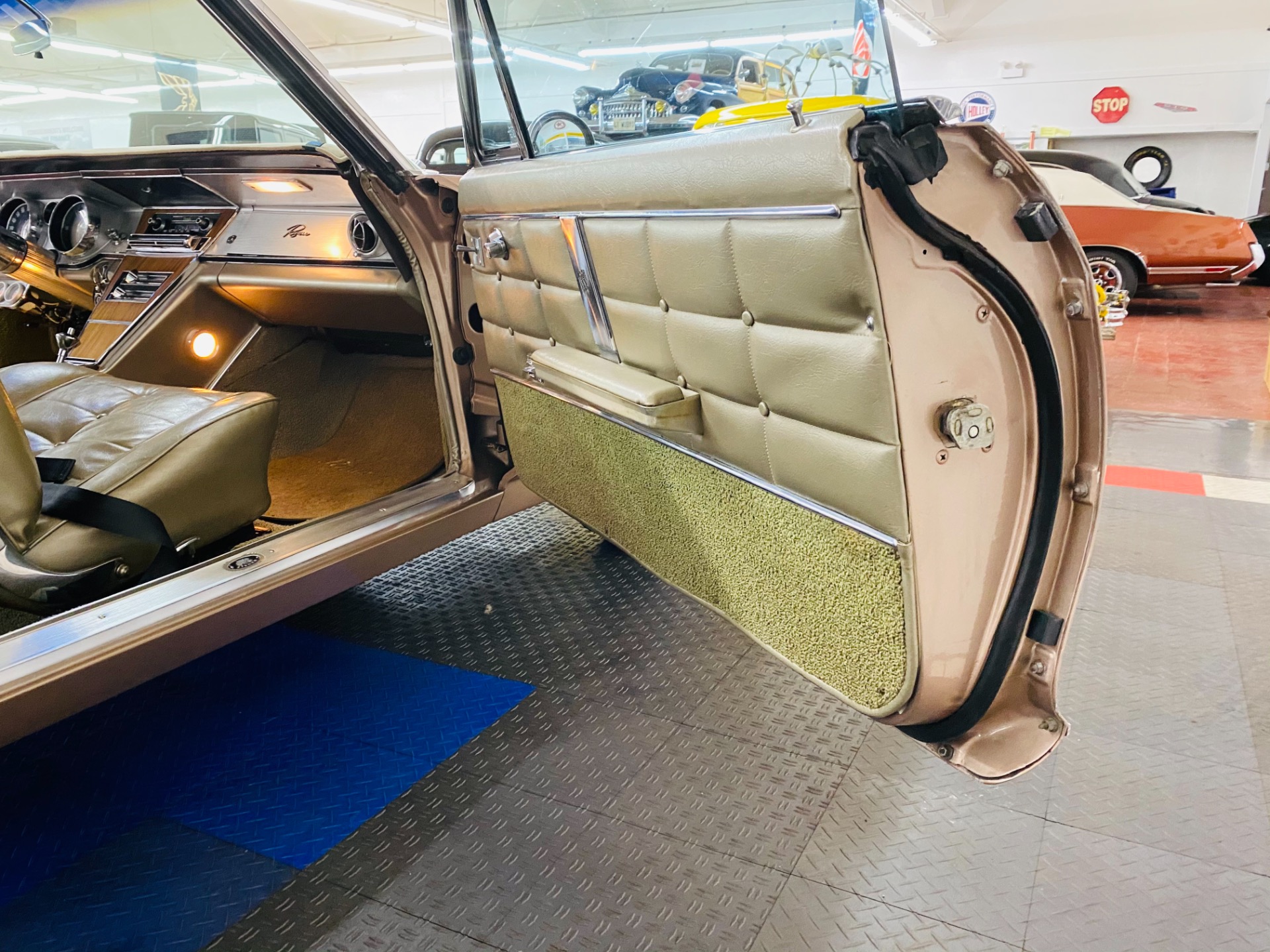 Used 1964 Buick Riviera - 425 WILDCAT ENGINE - HIGH QUALITY RESTORATION - SEE VIDEO | St. Petersburg, FL
