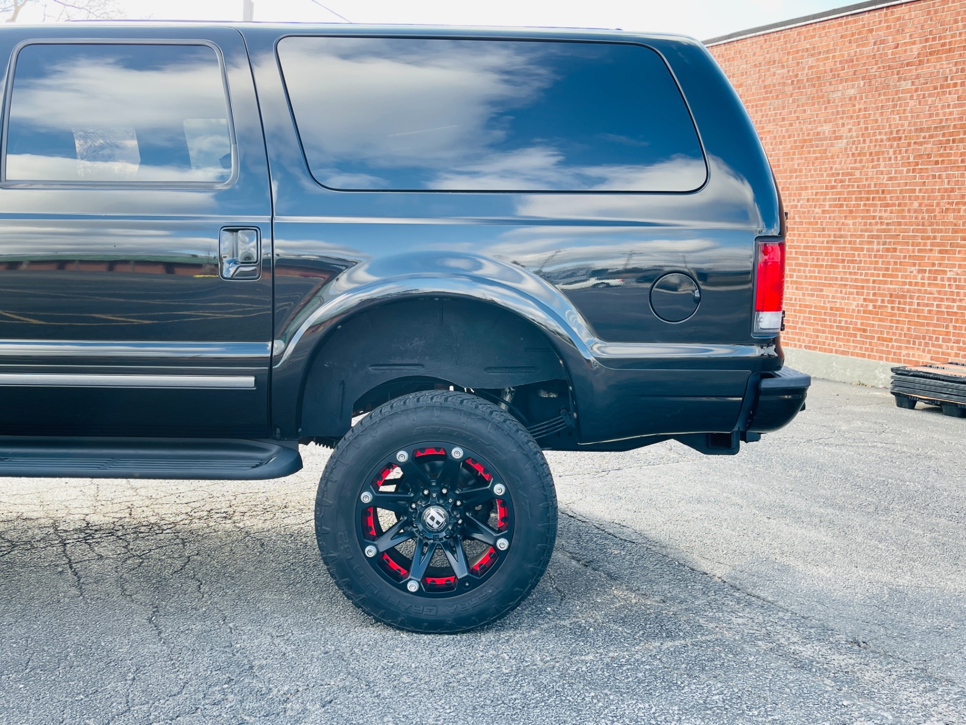 Used 2005 Ford Excursion Limited | Mundelein, IL