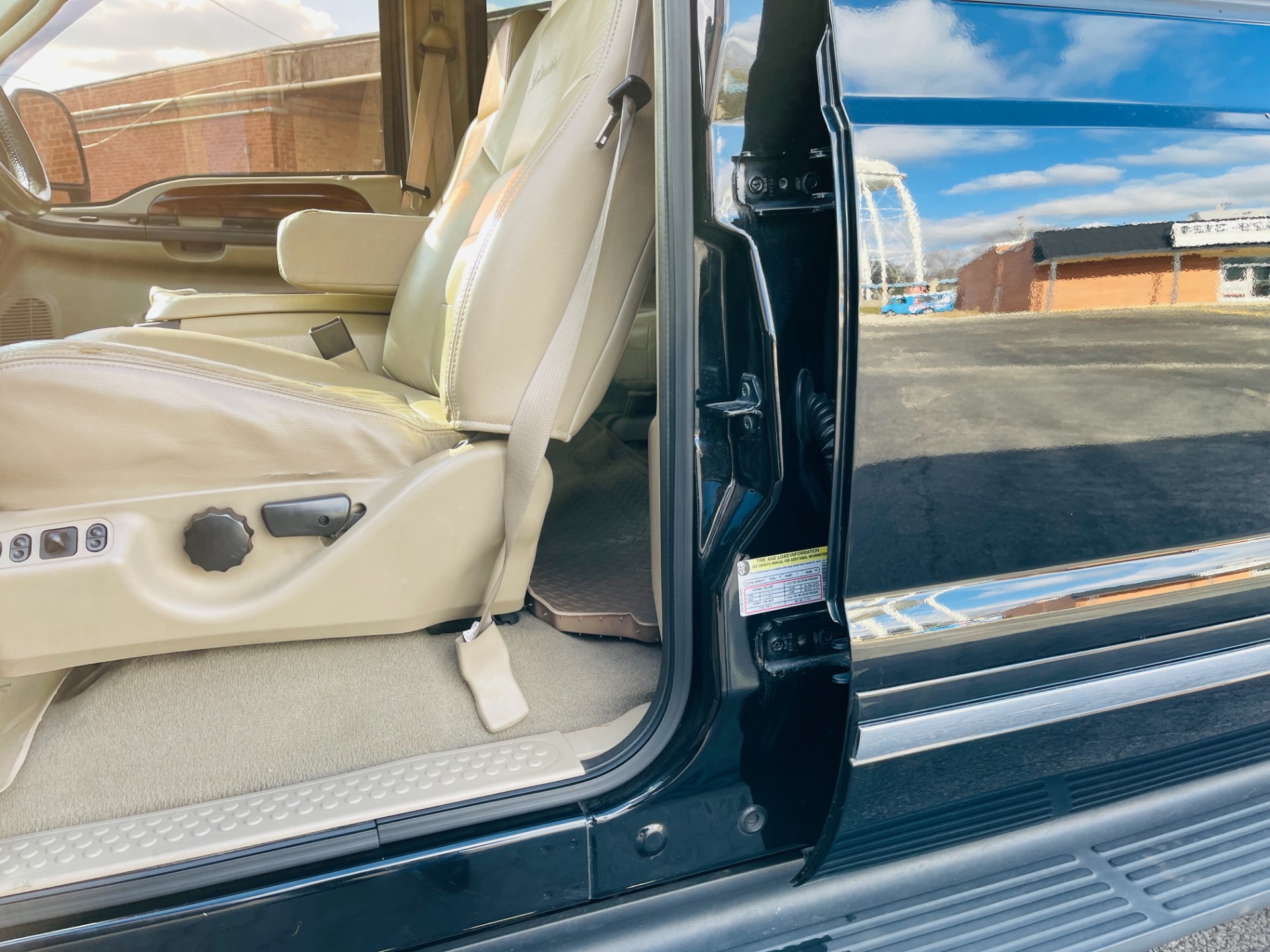Used 2005 Ford Excursion Limited | Mundelein, IL
