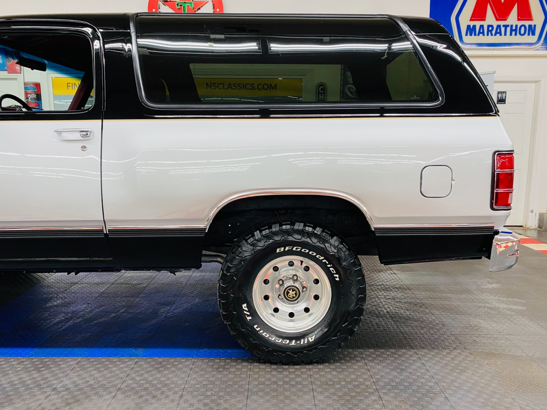 Used 1986 Dodge Ramcharger - 4X4 - NEW PAINT - SUPER CLEAN - SEE VIDEO | St. Petersburg, FL