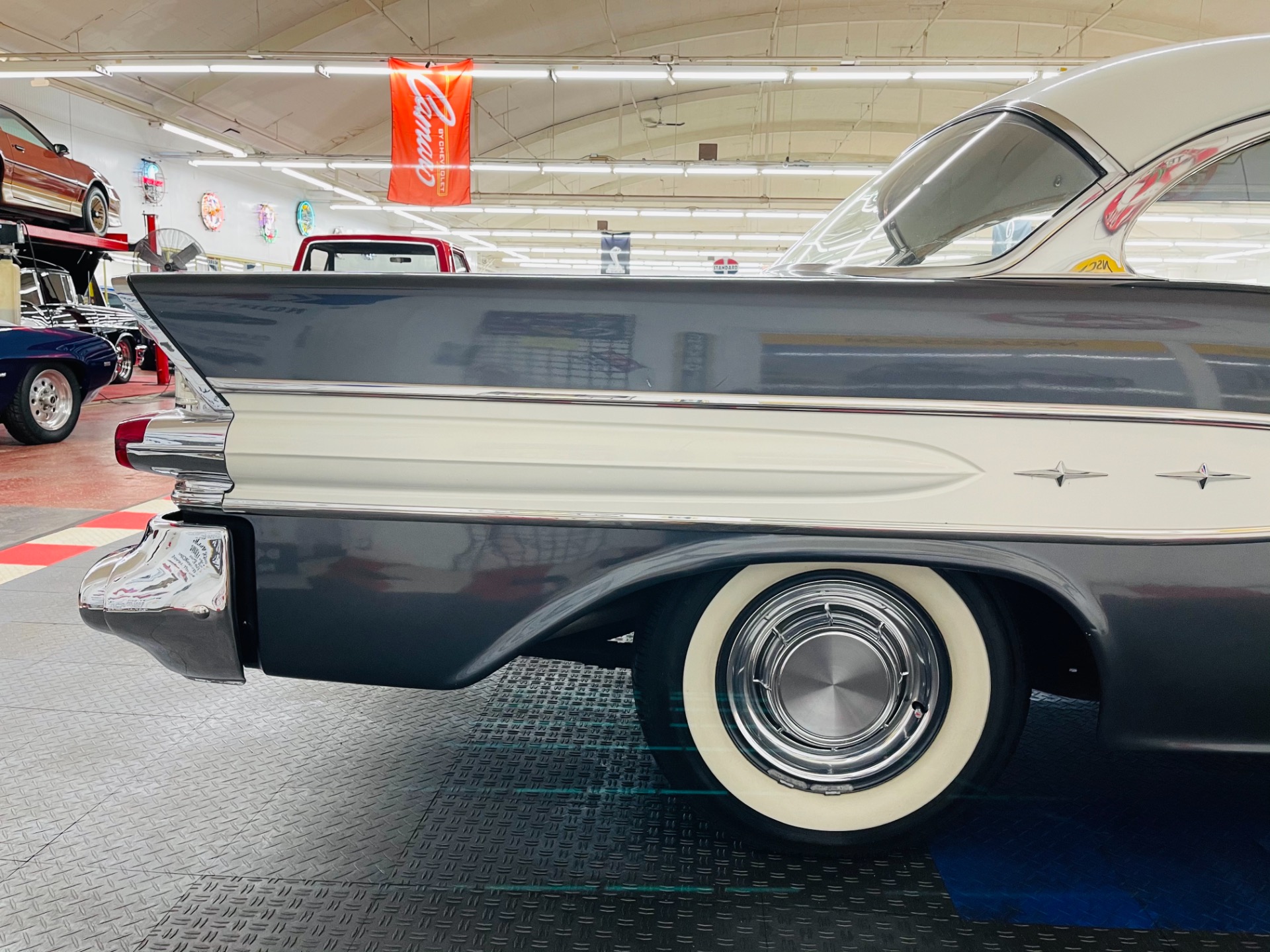 Used 1957 Pontiac Chieftain - 2 DOOR HARDTOP - GREAT DRIVER - SEE VIDEO | Mundelein, IL