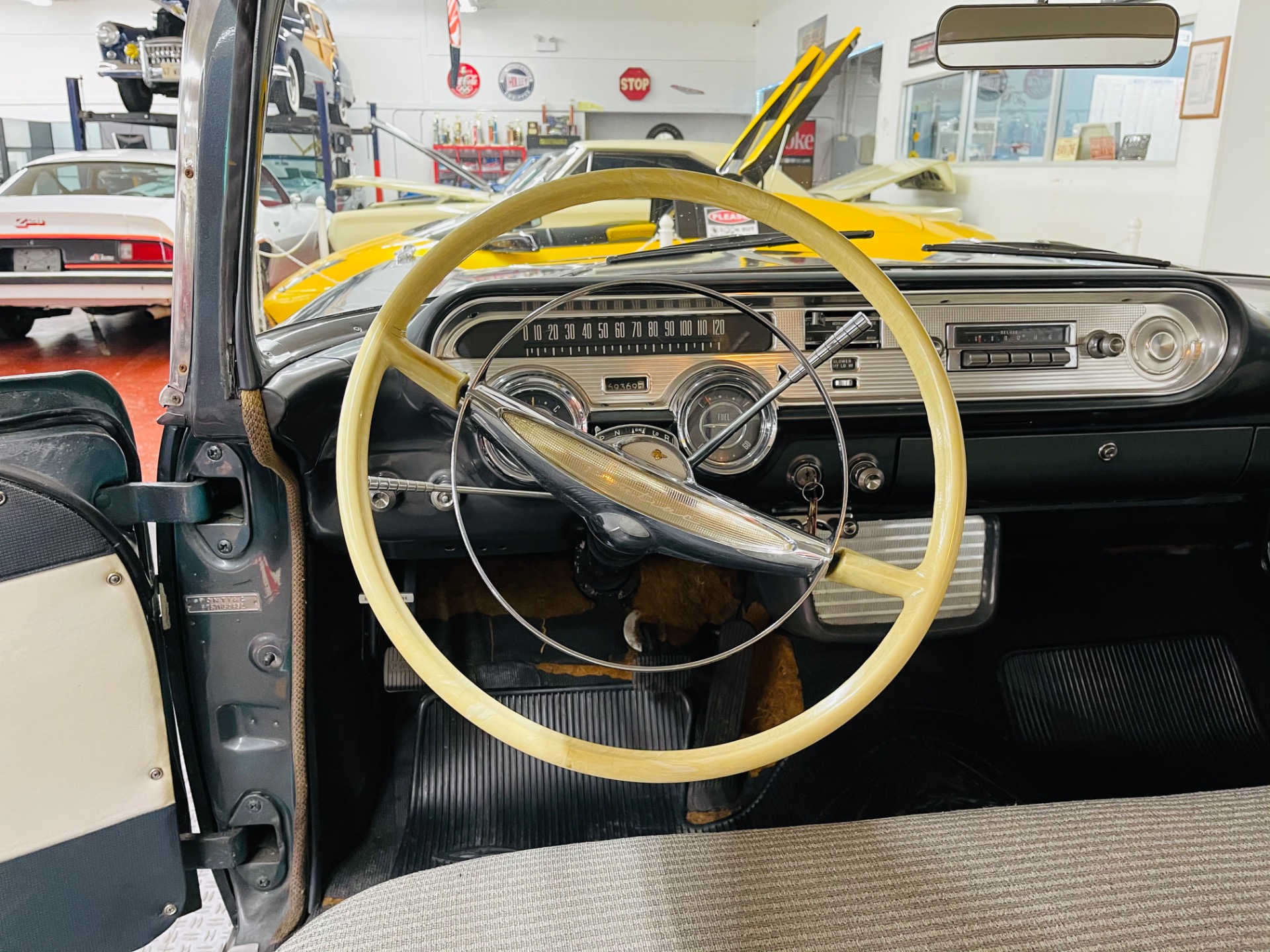 Used 1957 Pontiac Chieftain - 2 DOOR HARDTOP - GREAT DRIVER - SEE VIDEO | Mundelein, IL