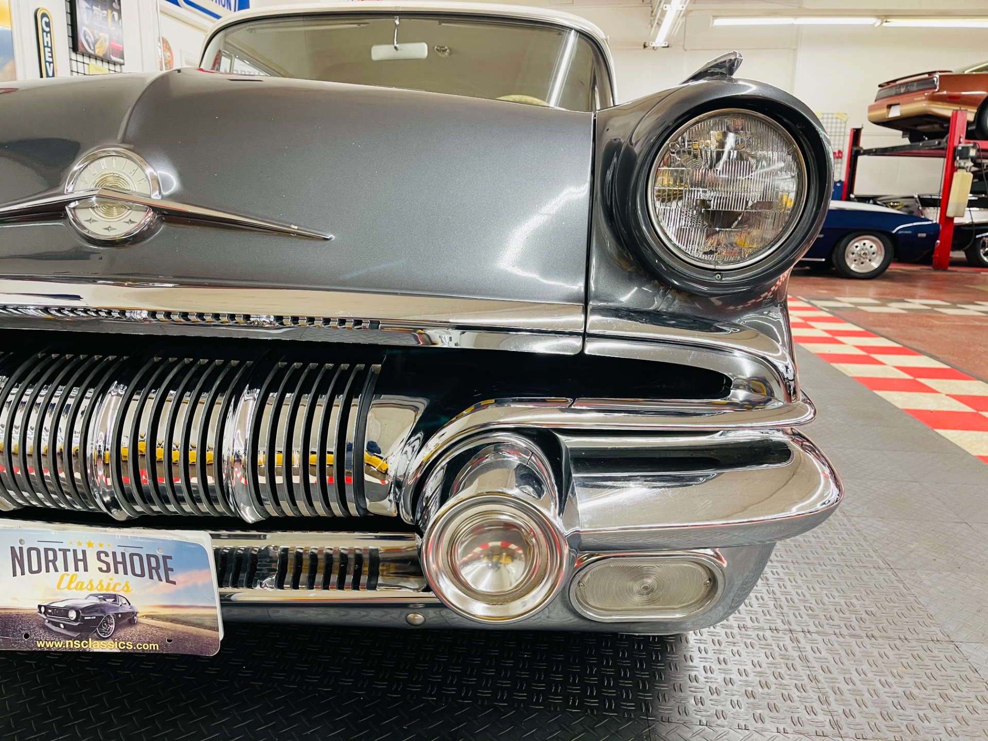 Used 1957 Pontiac Chieftain - 2 DOOR HARDTOP - GREAT DRIVER - SEE VIDEO | Mundelein, IL