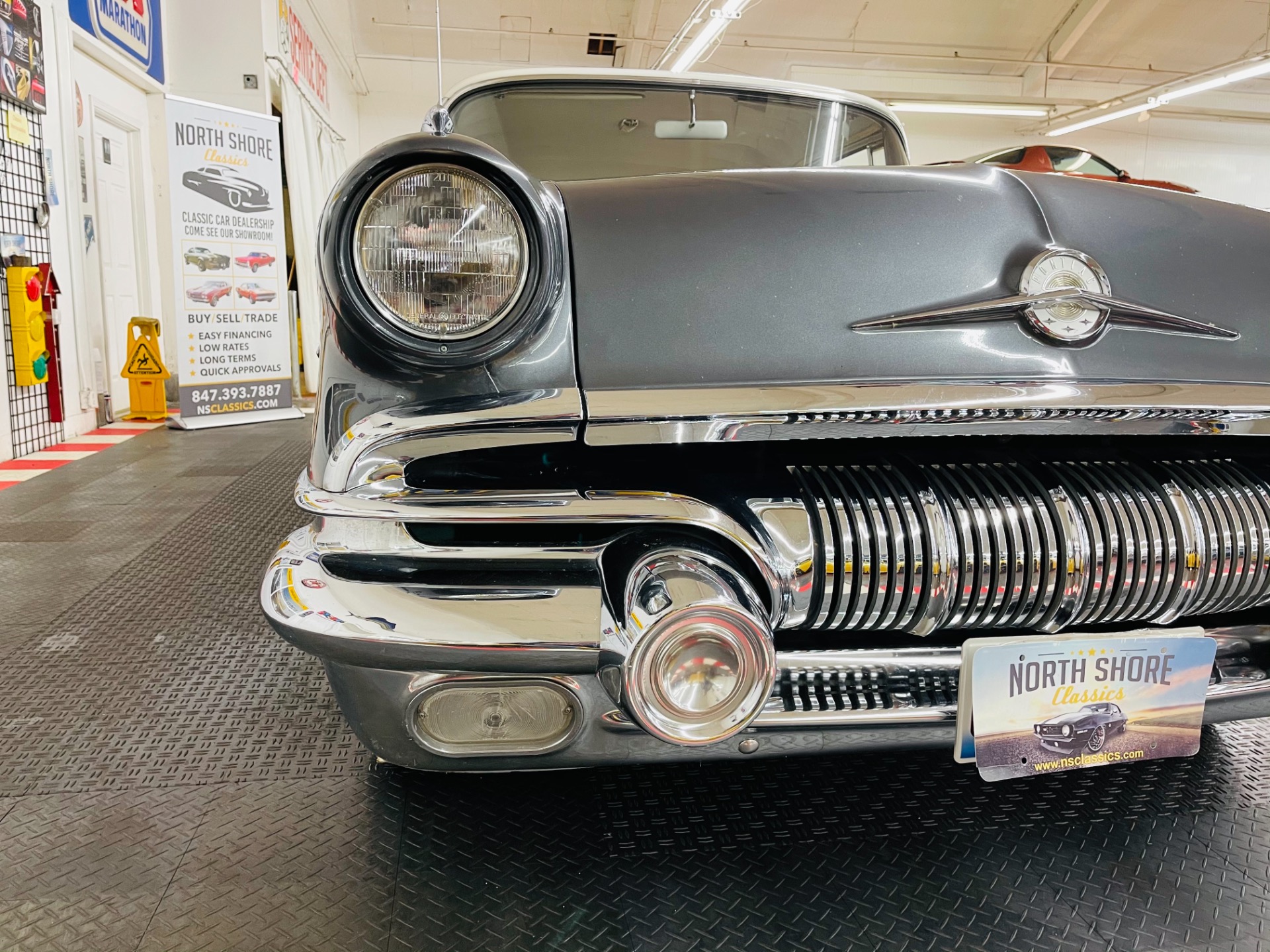 Used 1957 Pontiac Chieftain - 2 DOOR HARDTOP - GREAT DRIVER - SEE VIDEO | Mundelein, IL