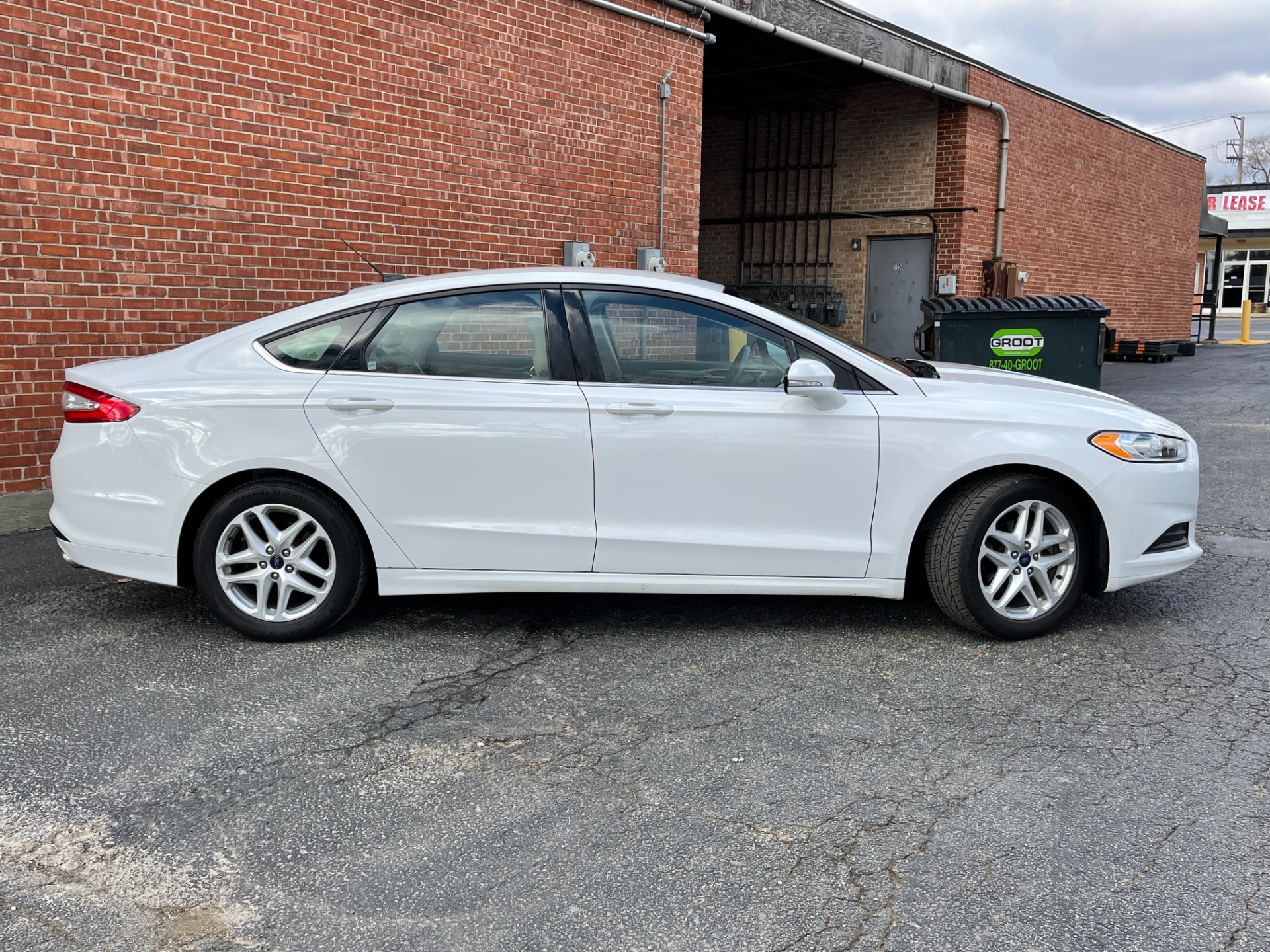Used 2014 Ford Fusion - SE - ONE OWNER - LOW AVERAGE MILES - SEE VIDEO | St. Petersburg, FL