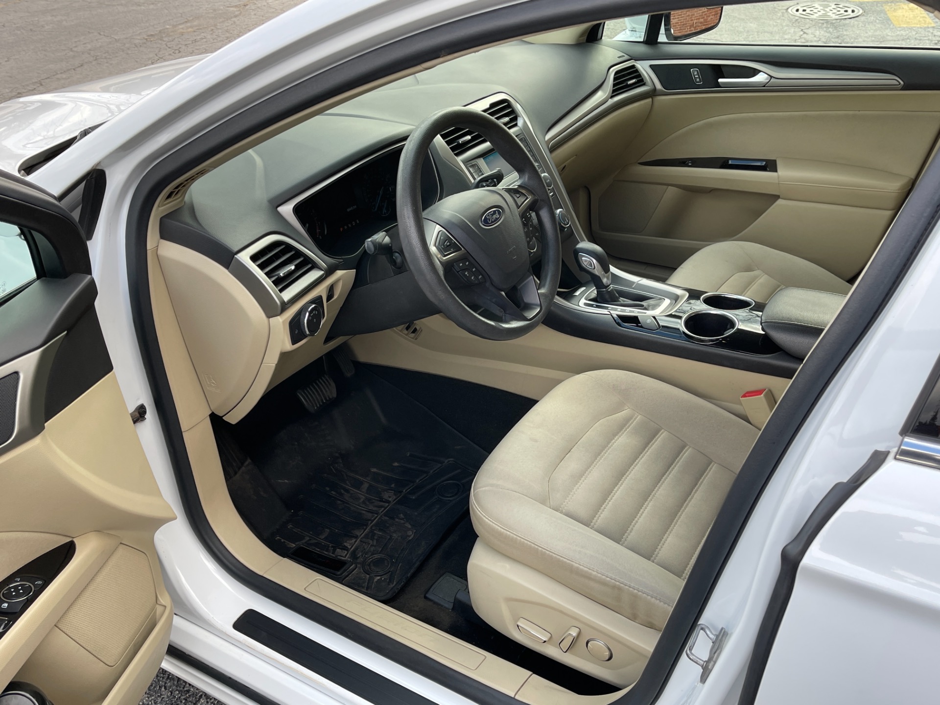 Used 2014 Ford Fusion - SE - ONE OWNER - LOW AVERAGE MILES - SEE VIDEO | St. Petersburg, FL