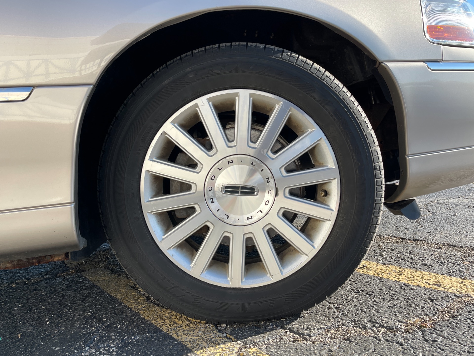 Used 2003 Lincoln Town Car Signature - SEE VIDEO | St. Petersburg, FL