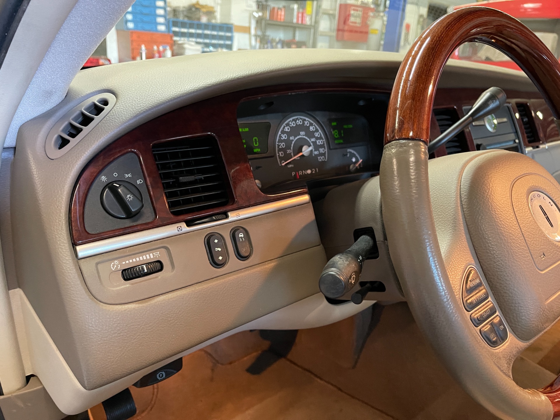 Used 2003 Lincoln Town Car Signature - SEE VIDEO | St. Petersburg, FL