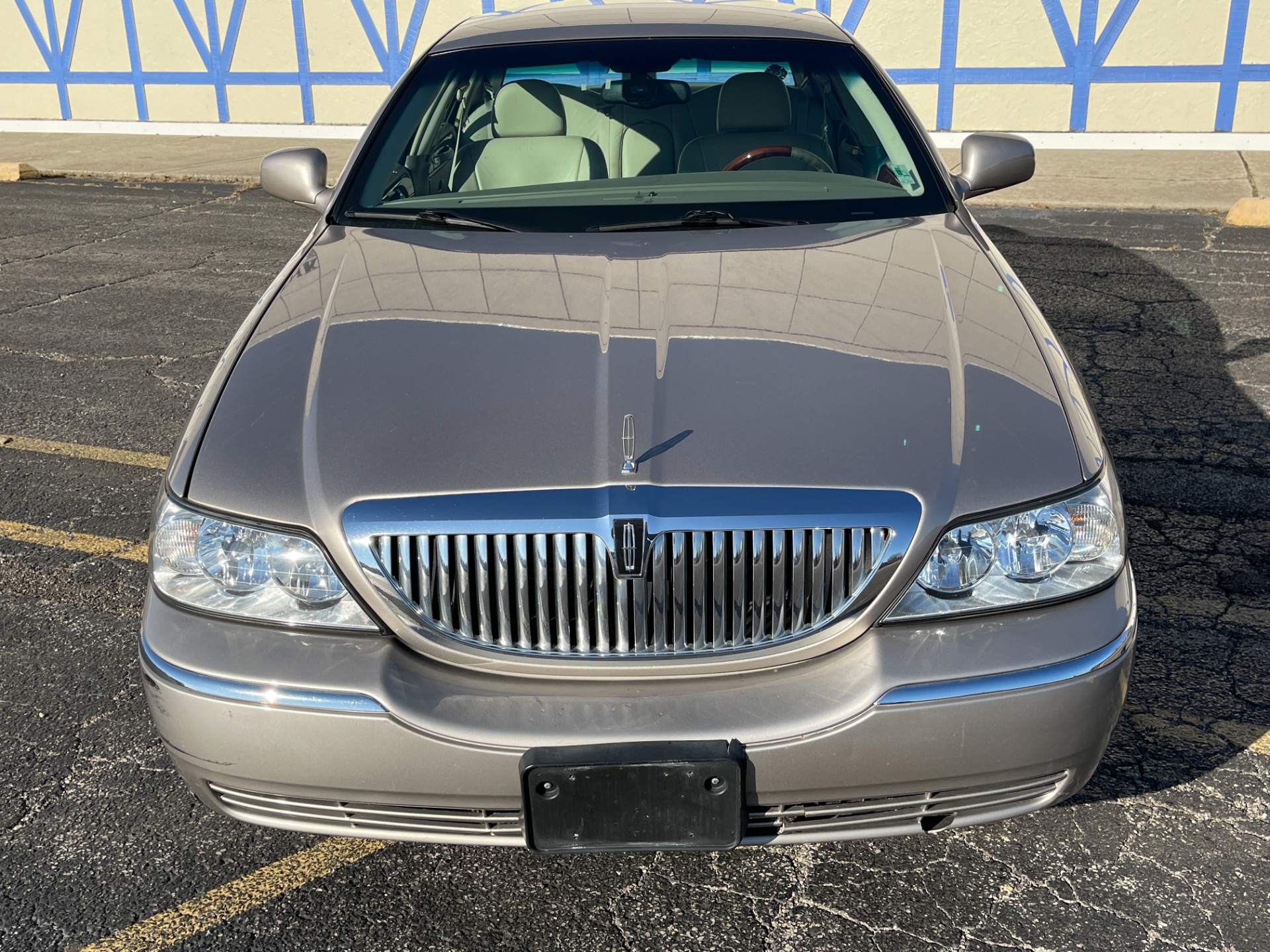 2003 Lincoln Town Car Signature SEE VIDEO Stock