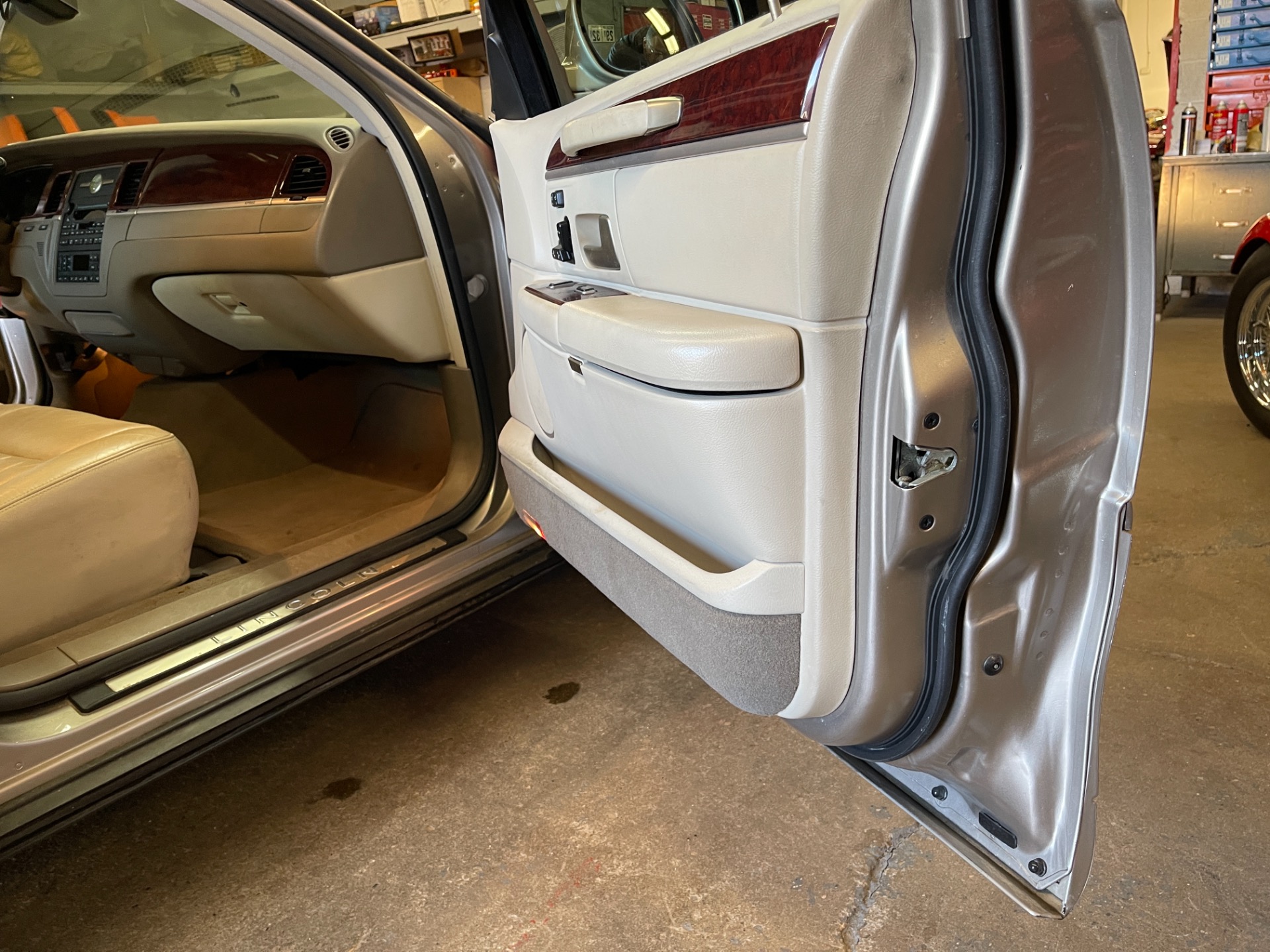 Used 2003 Lincoln Town Car Signature - SEE VIDEO | St. Petersburg, FL