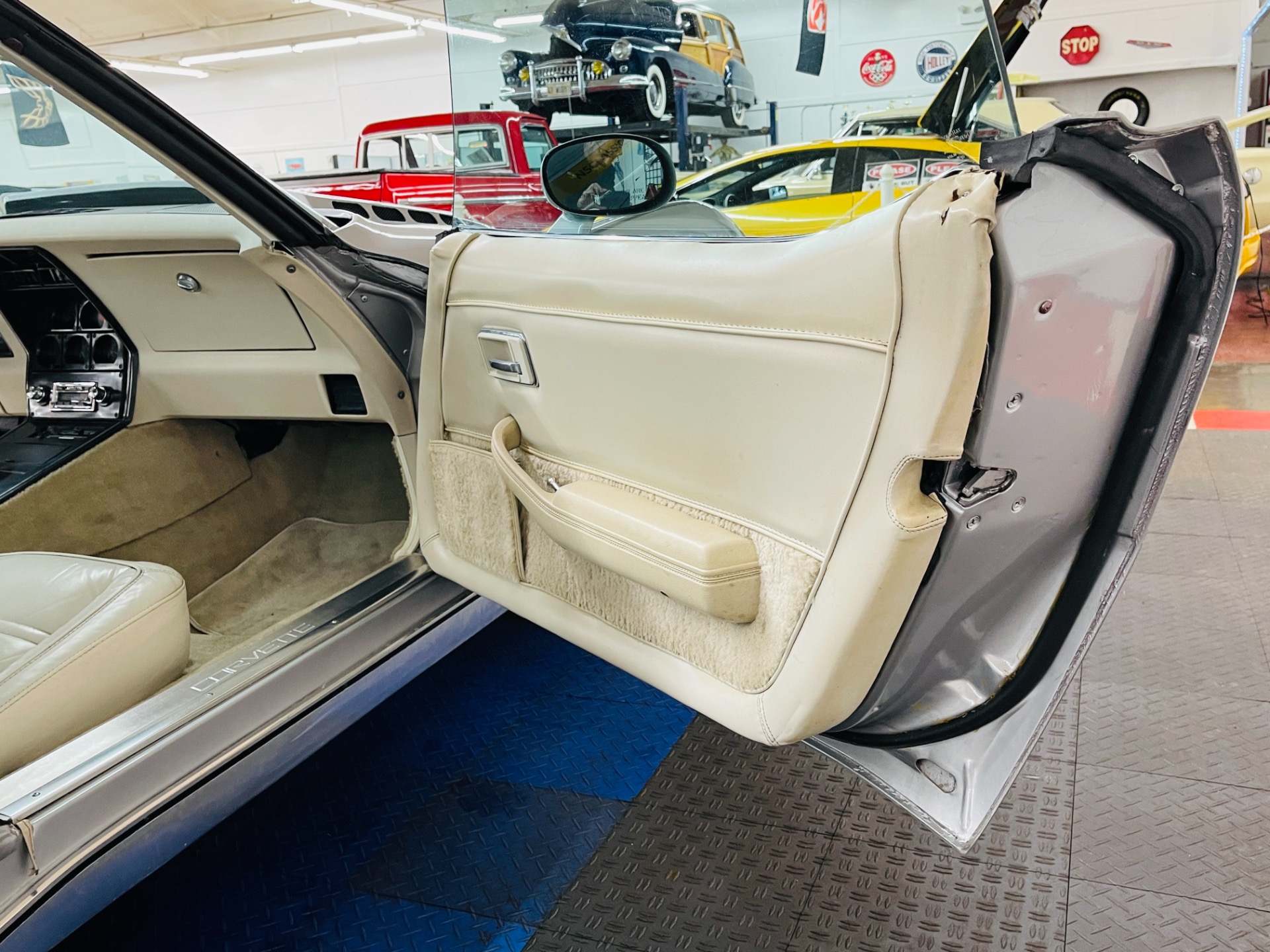 Used 1978 Chevrolet Corvette - 25TH ANNIVERSARY - NEW PAINT - DRIVES GREAT - | St. Petersburg, FL