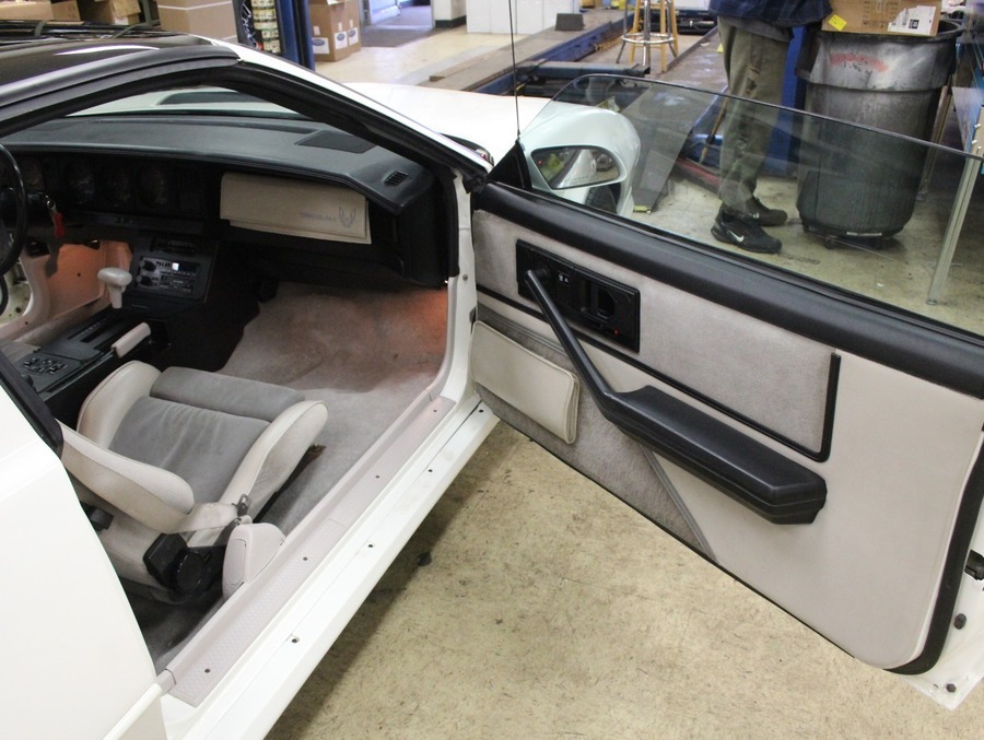 Used 1984 Pontiac Trans Am 15th Anniversary - Special Edition - | Mundelein, IL