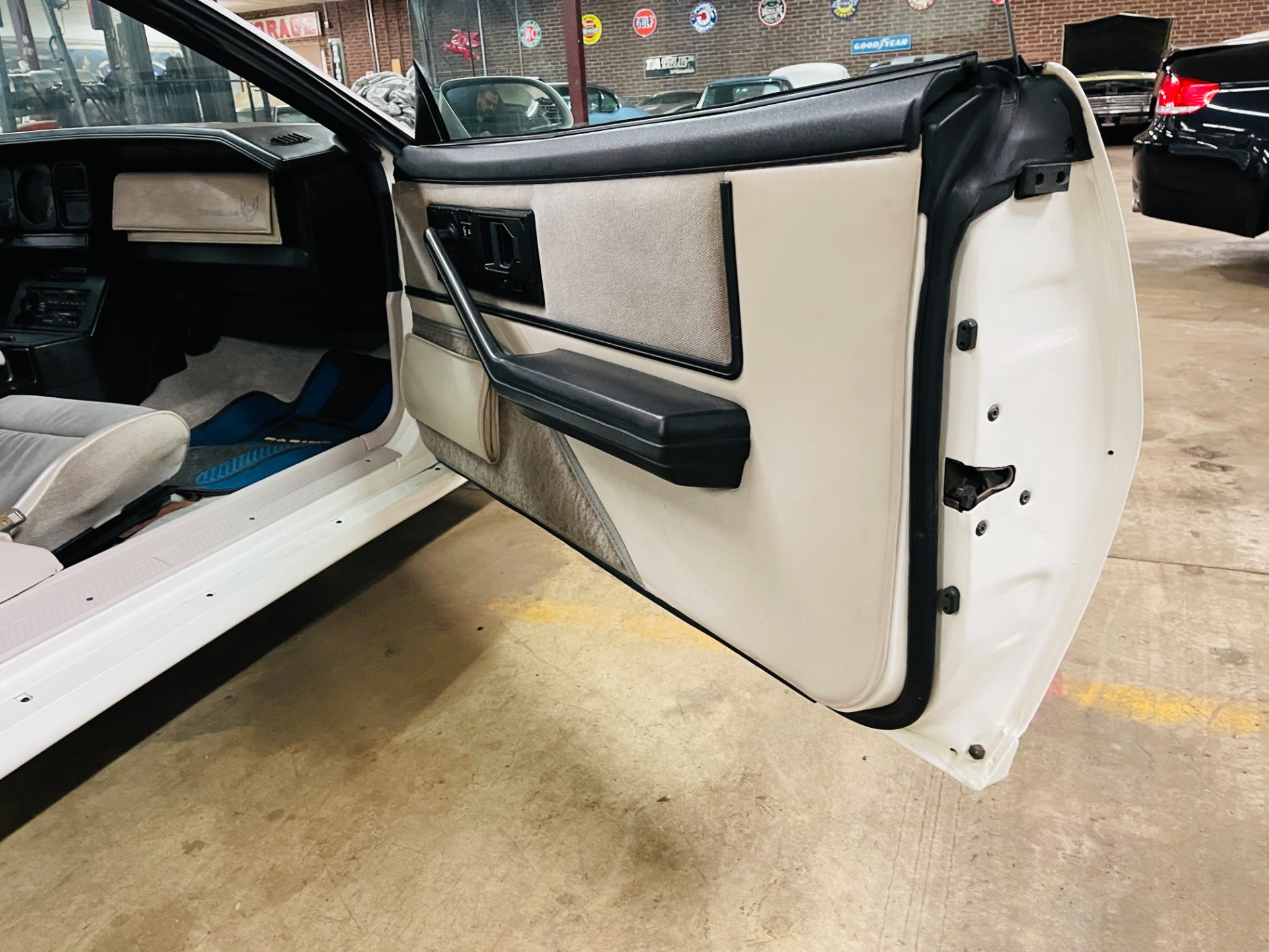 Used 1984 Pontiac Trans Am 15th Anniversary - Special Edition - | Mundelein, IL