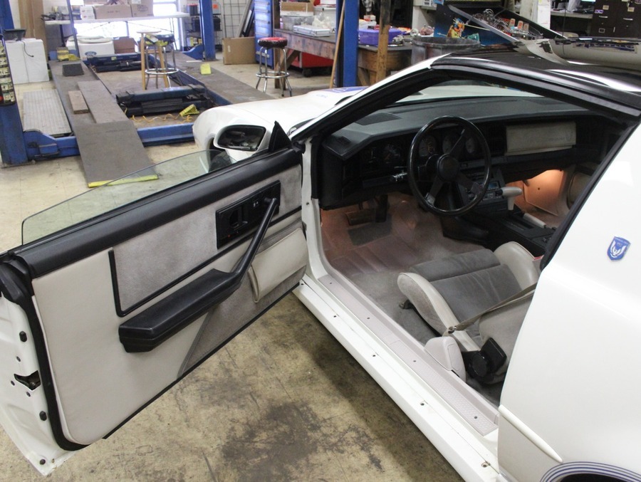 Used 1984 Pontiac Trans Am 15th Anniversary - Special Edition - | Mundelein, IL