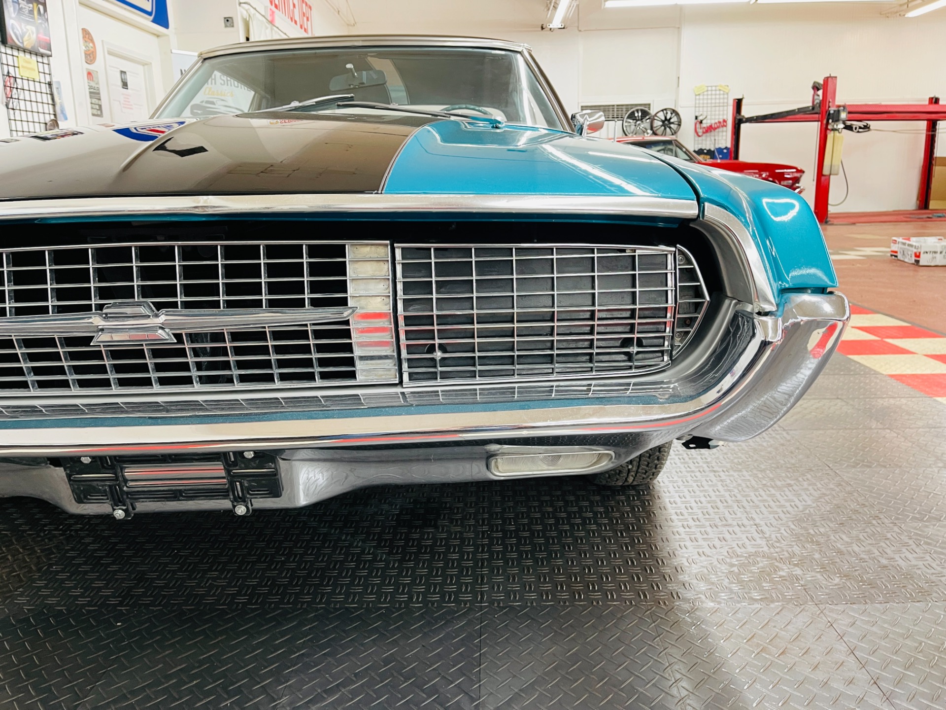 Used 1967 Ford Thunderbird -NEW PAINT - LOTS OF NEW PARTS - DRIVES GREAT - SEE VIDEO - | Mundelein, IL