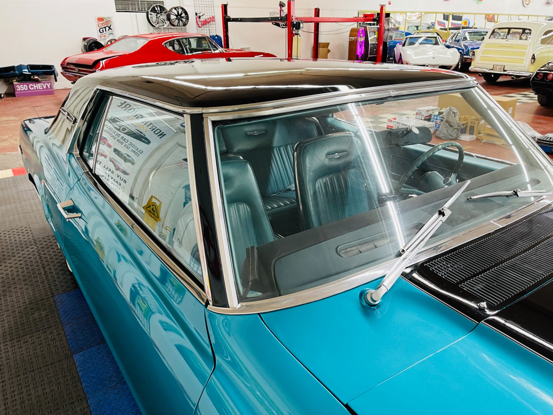 Used 1967 Ford Thunderbird -NEW PAINT - LOTS OF NEW PARTS - DRIVES GREAT - SEE VIDEO - | Mundelein, IL