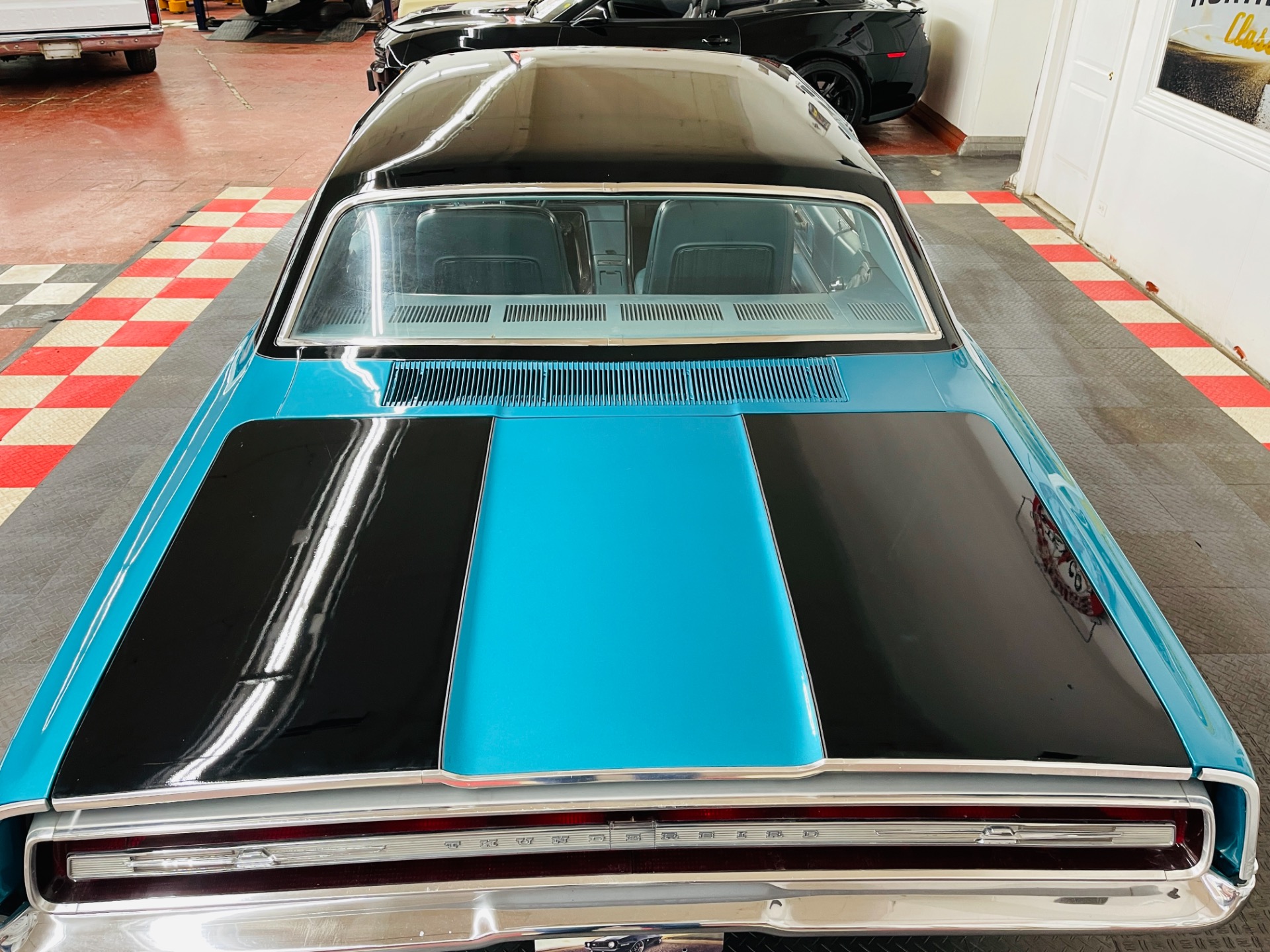 Used 1967 Ford Thunderbird -NEW PAINT - LOTS OF NEW PARTS - DRIVES GREAT - SEE VIDEO - | Mundelein, IL