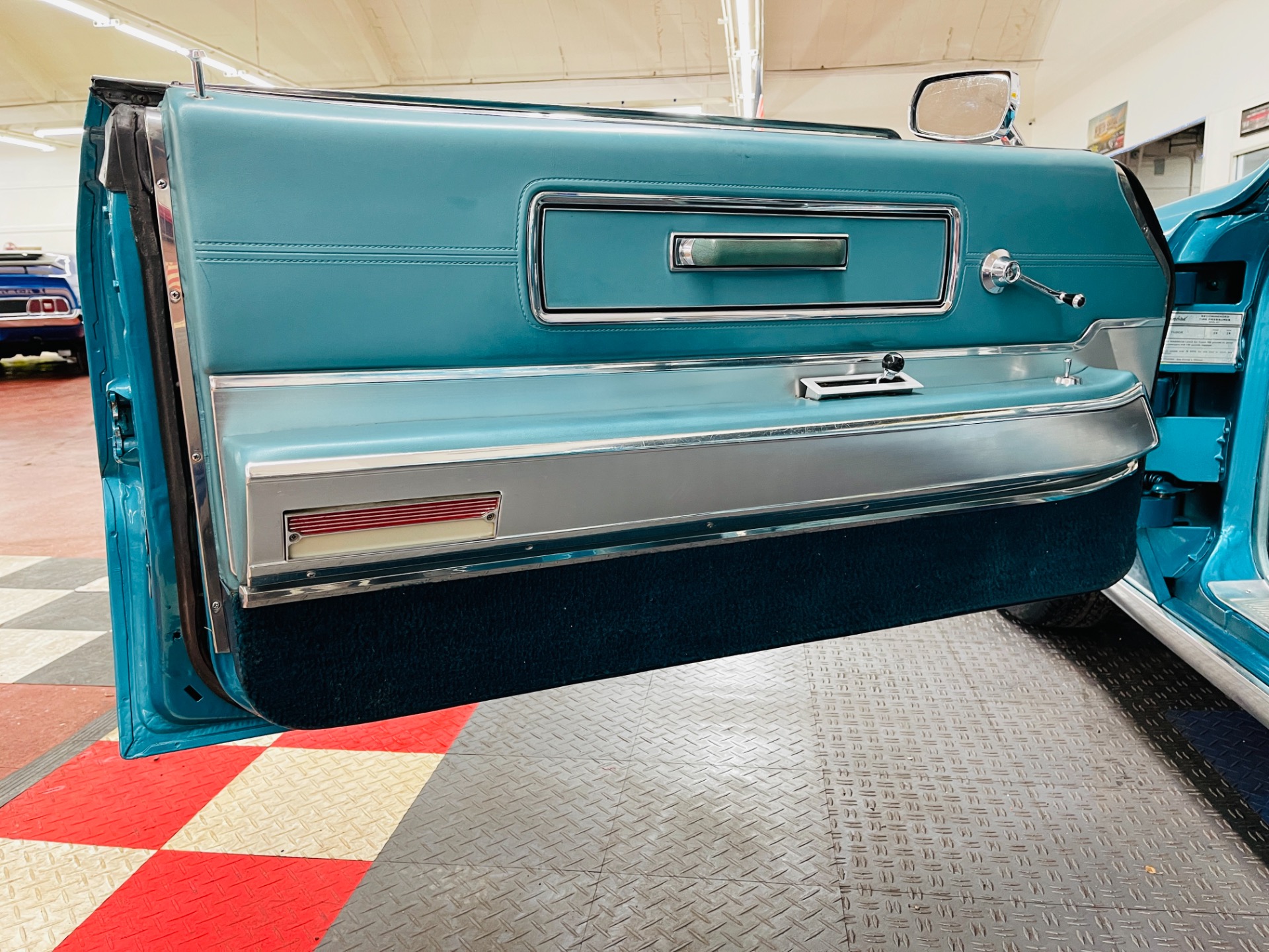 Used 1967 Ford Thunderbird -NEW PAINT - LOTS OF NEW PARTS - DRIVES GREAT - SEE VIDEO - | Mundelein, IL