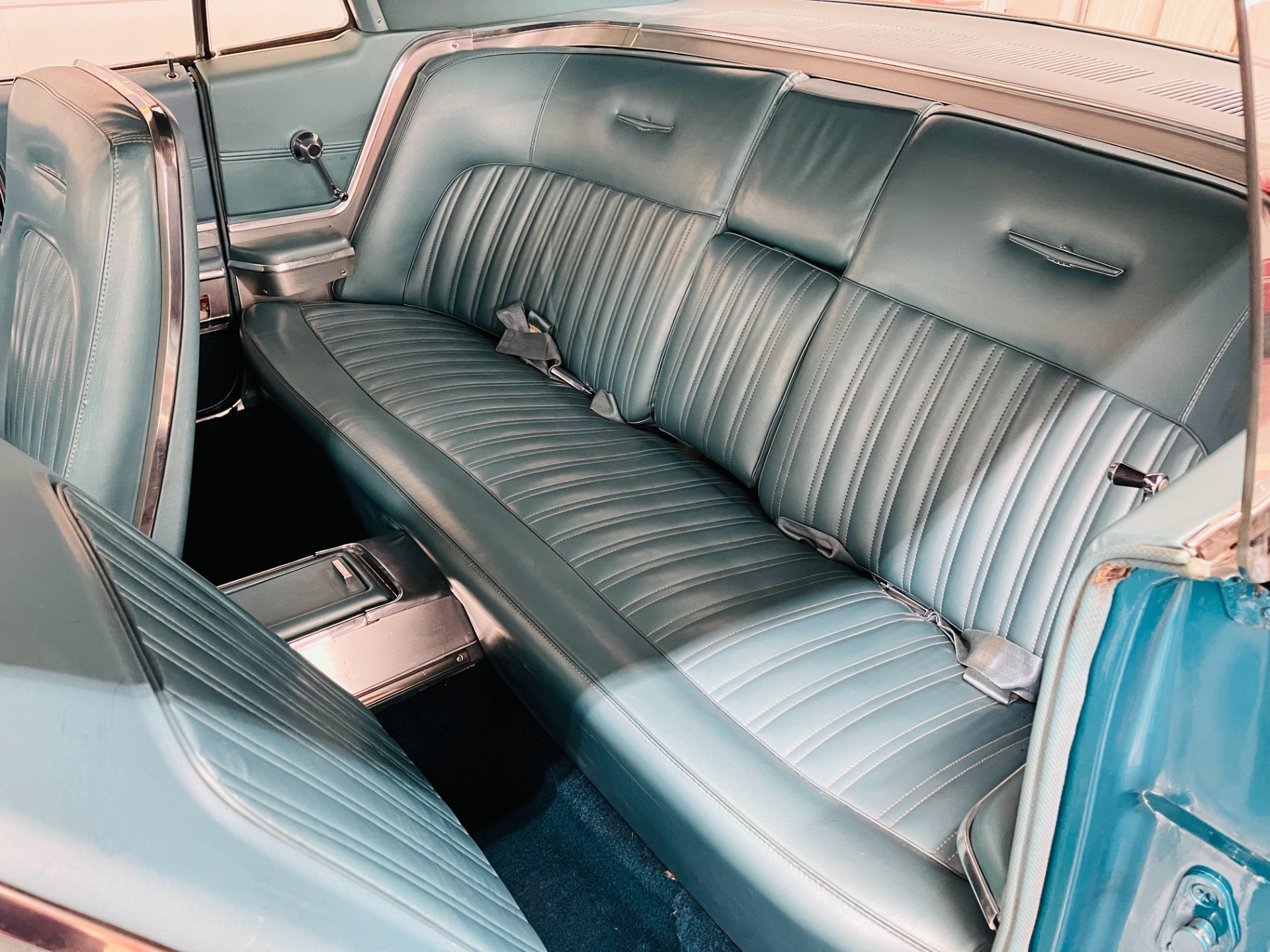 Used 1967 Ford Thunderbird -NEW PAINT - LOTS OF NEW PARTS - DRIVES GREAT - SEE VIDEO - | Mundelein, IL