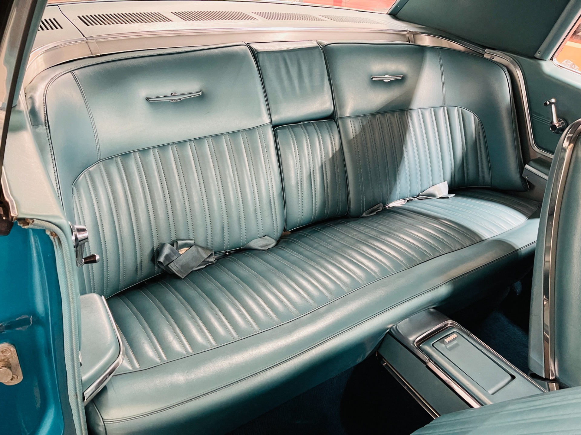Used 1967 Ford Thunderbird -NEW PAINT - LOTS OF NEW PARTS - DRIVES GREAT - SEE VIDEO - | Mundelein, IL